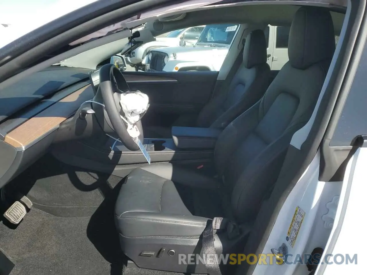 7 fotografías del automóvil dañado 7SAYGDED2SA373756 TESLA MODEL Y 2025