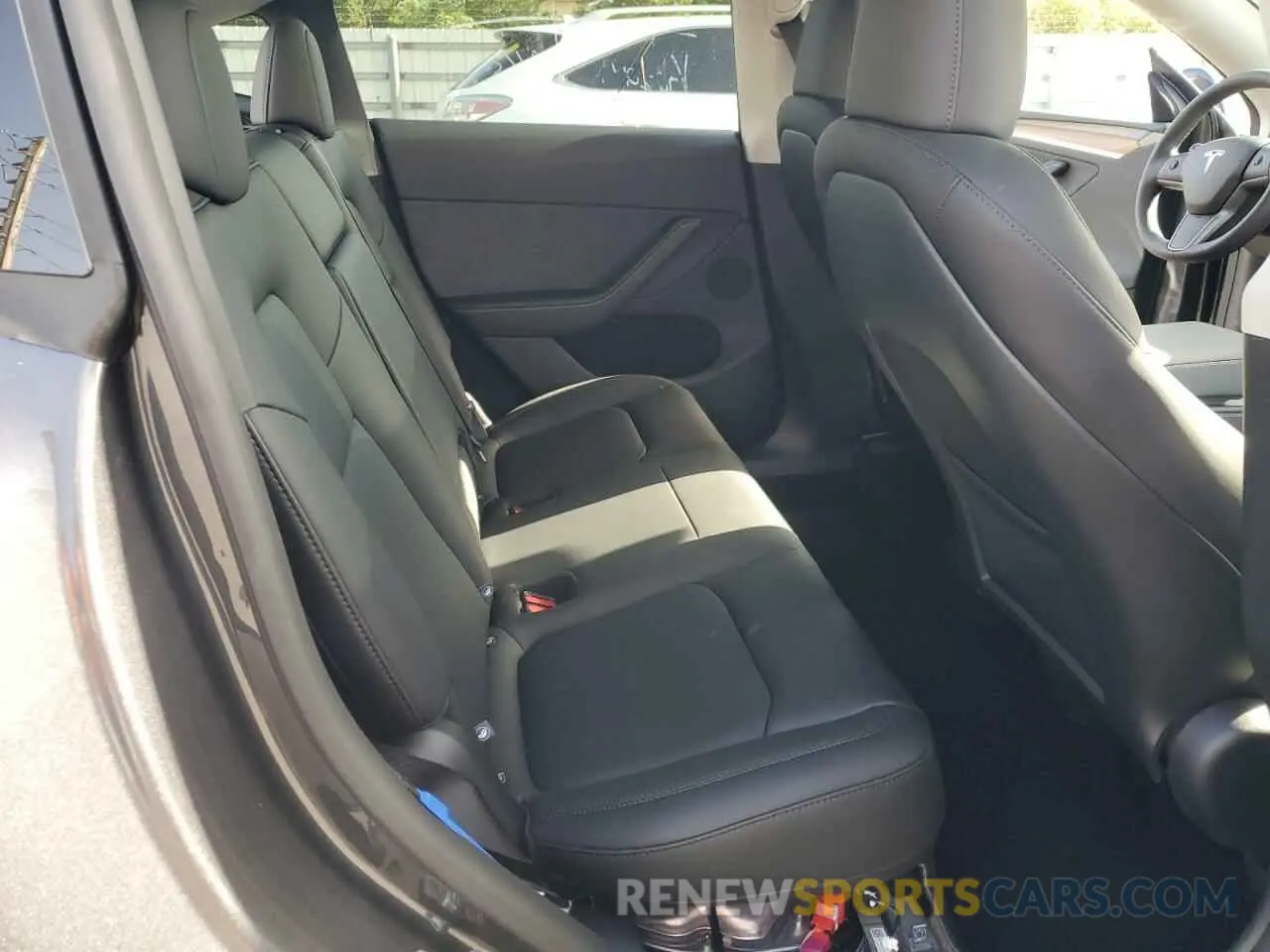10 fotografías del automóvil dañado 7SAYGDED2SA374423 TESLA MODEL Y 2025