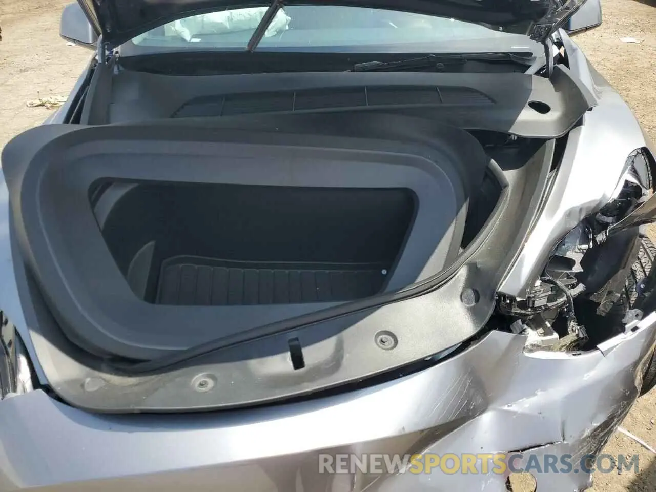 13 fotografías del automóvil dañado 7SAYGDED2SF239140 TESLA MODEL Y 2025