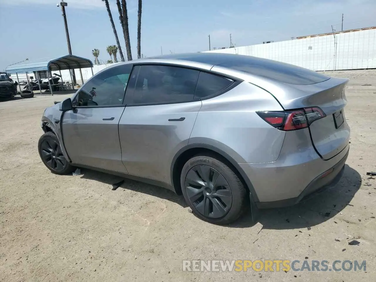 2 fotografías del automóvil dañado 7SAYGDED2SF239140 TESLA MODEL Y 2025