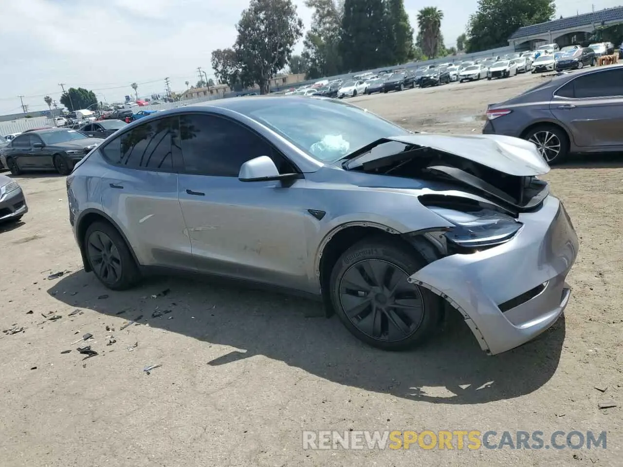 4 fotografías del automóvil dañado 7SAYGDED2SF239140 TESLA MODEL Y 2025