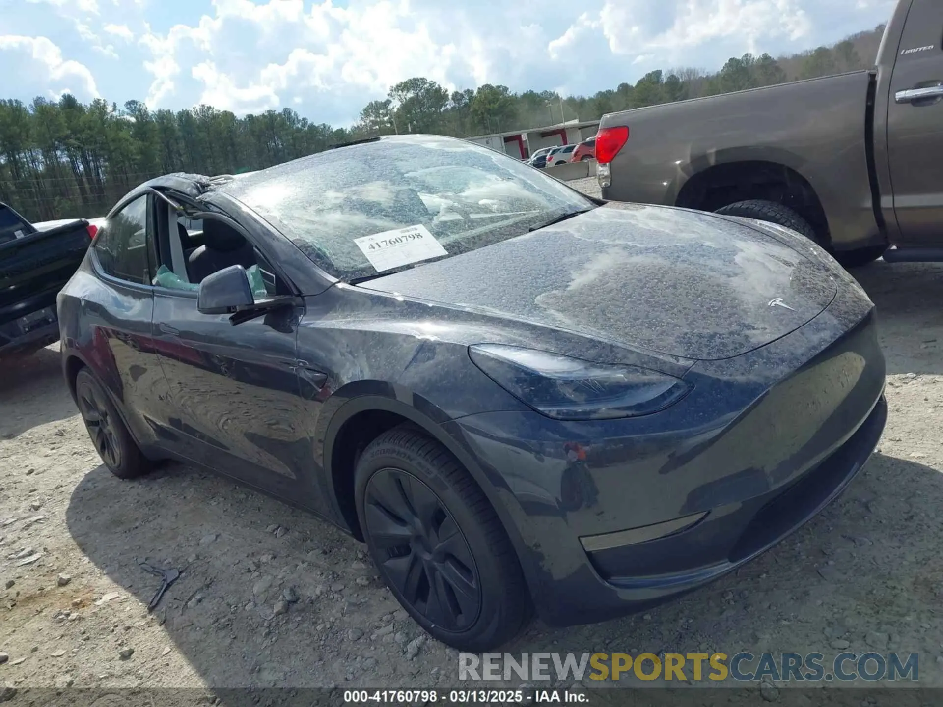 12 fotografías del automóvil dañado 7SAYGDED3SA352138 TESLA MODEL Y 2025