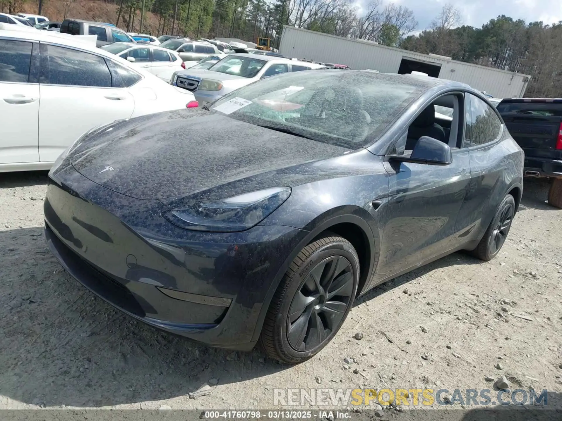 2 fotografías del automóvil dañado 7SAYGDED3SA352138 TESLA MODEL Y 2025