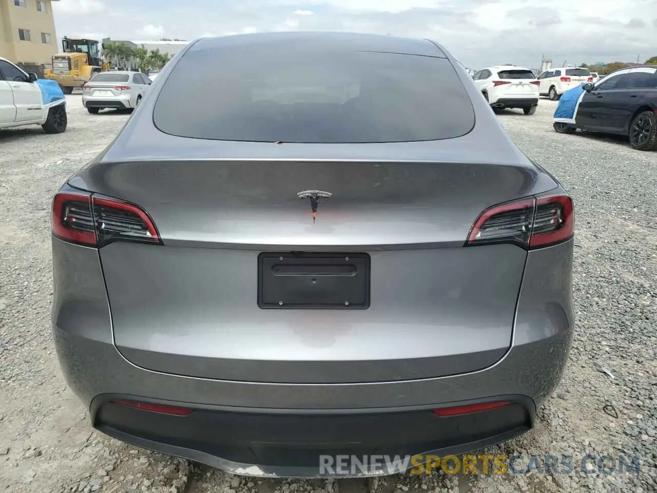 6 fotografías del automóvil dañado 7SAYGDED3SF281798 TESLA MODEL Y 2025