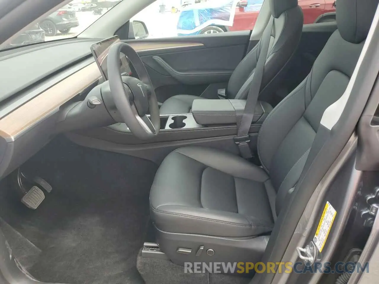 7 fotografías del automóvil dañado 7SAYGDED3SF281798 TESLA MODEL Y 2025