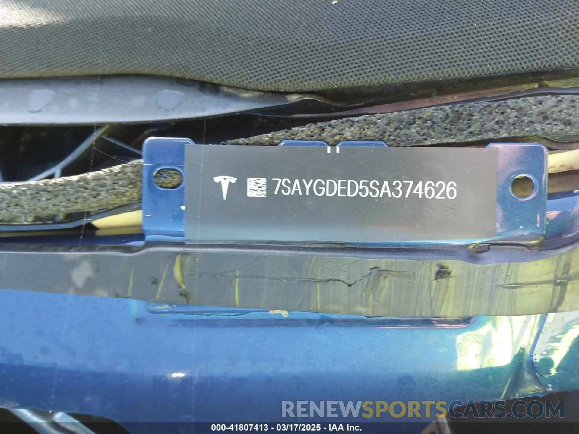 9 fotografías del automóvil dañado 7SAYGDED5SA374626 TESLA MODEL Y 2025