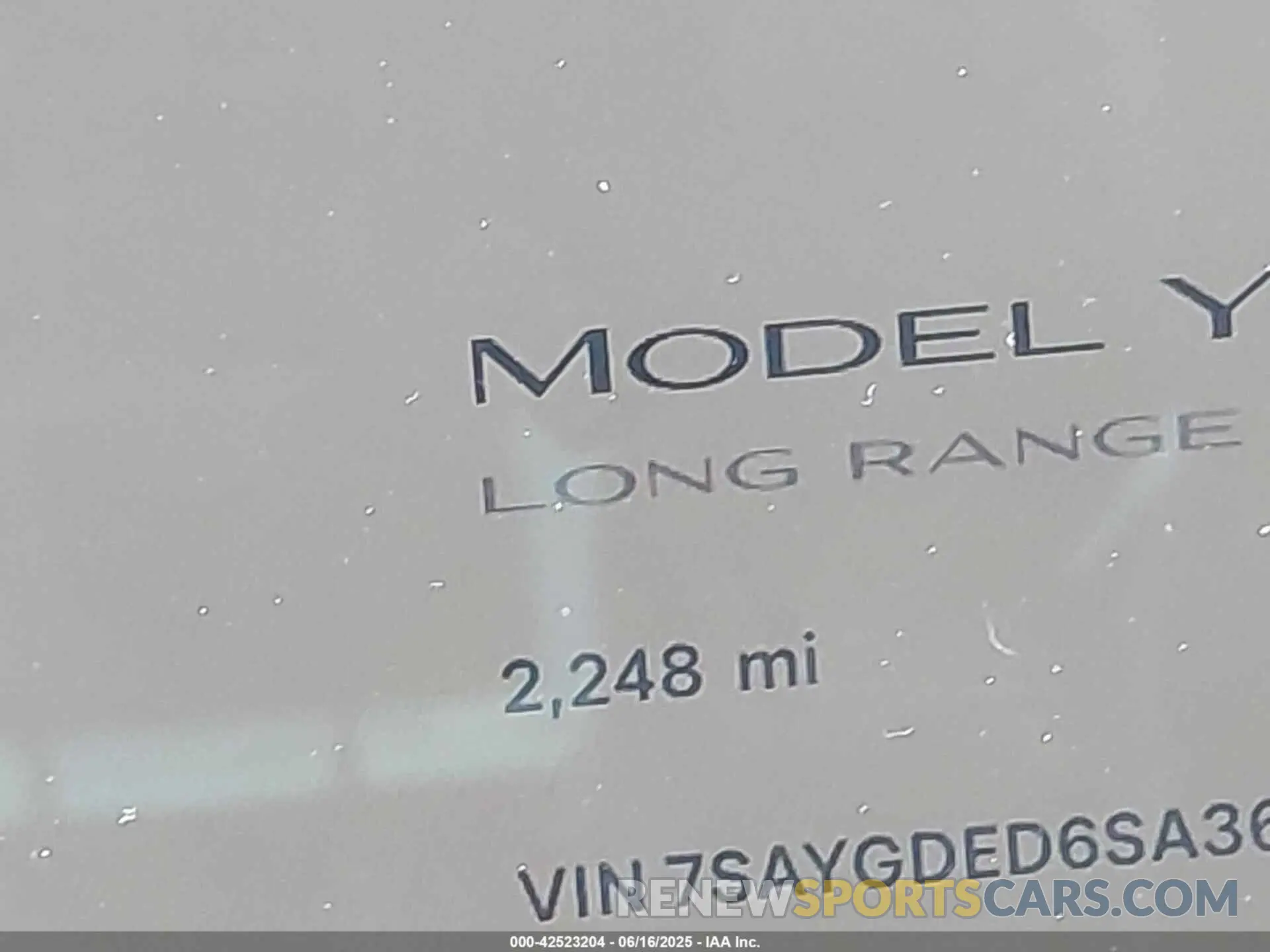 15 fotografías del automóvil dañado 7SAYGDED6SA369726 TESLA MODEL Y 2025