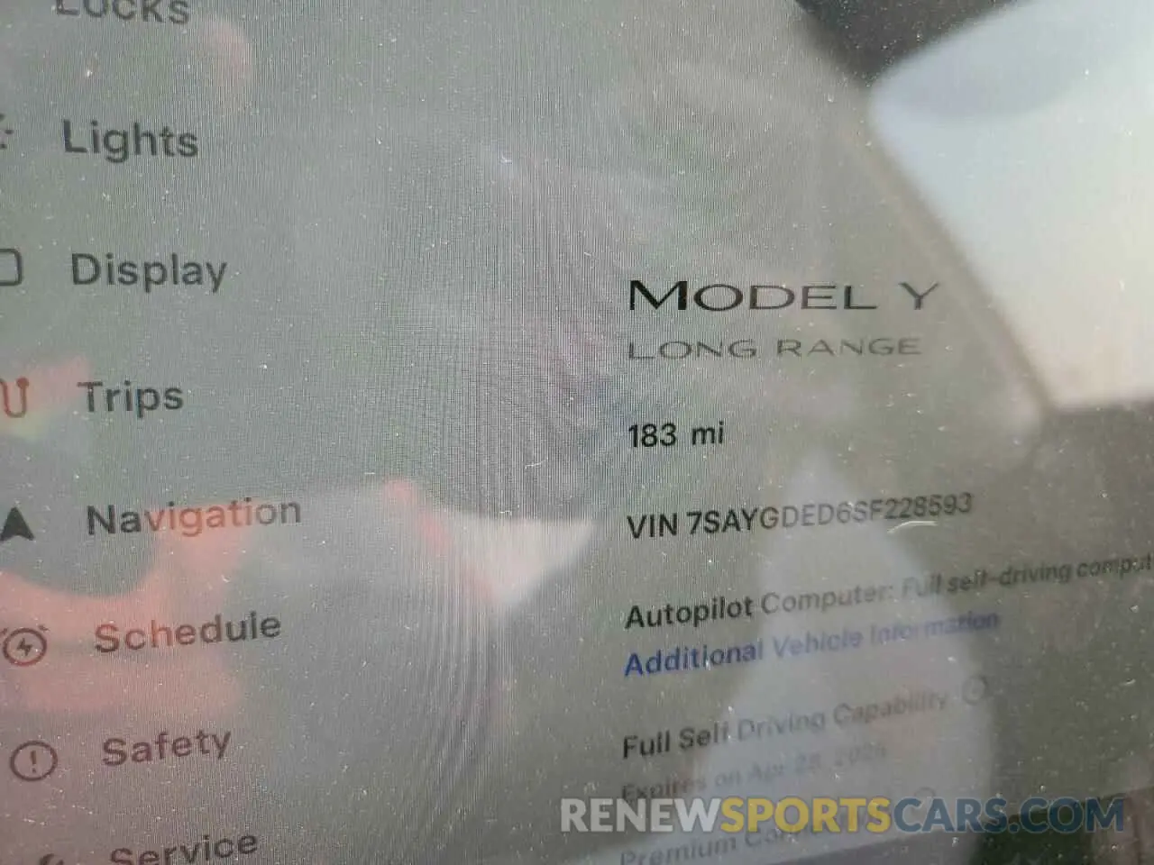 9 fotografías del automóvil dañado 7SAYGDED6SF228593 TESLA MODEL Y 2025