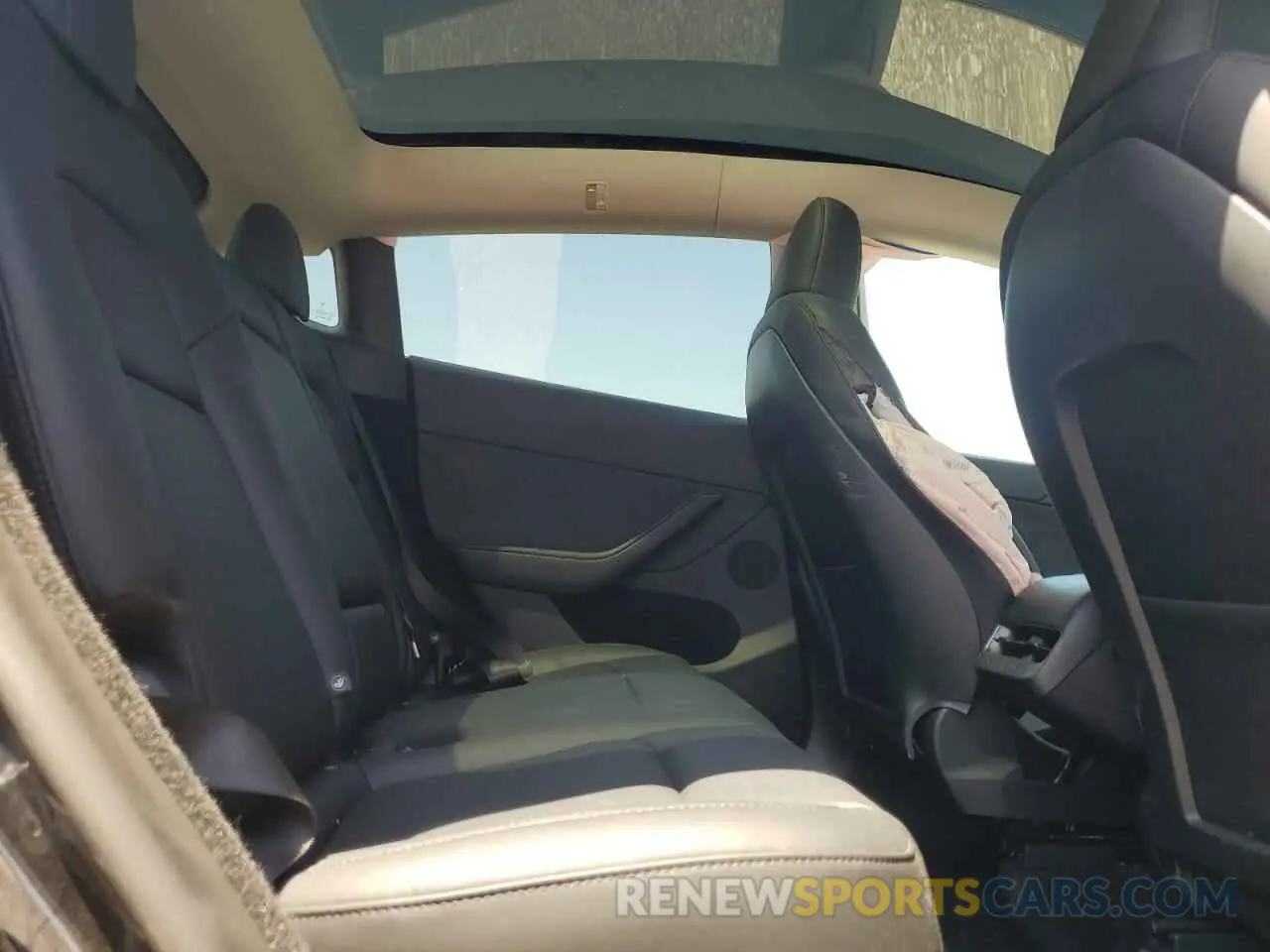11 fotografías del automóvil dañado 7SAYGDED7SA348741 TESLA MODEL Y 2025