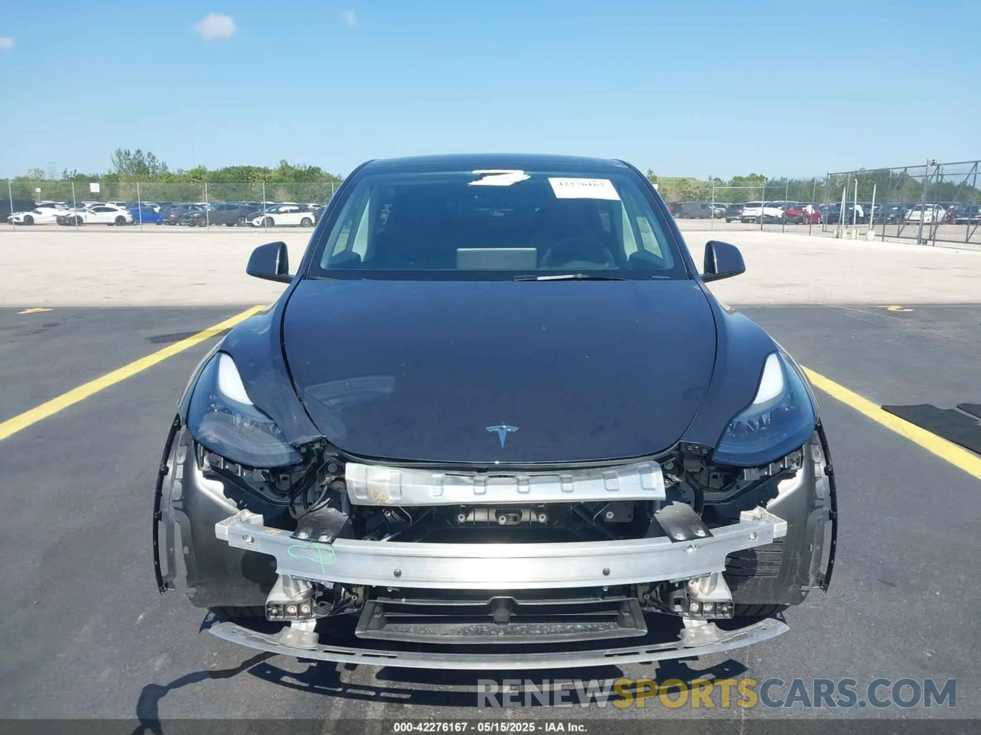 12 fotografías del automóvil dañado 7SAYGDED8SA371543 TESLA MODEL Y 2025