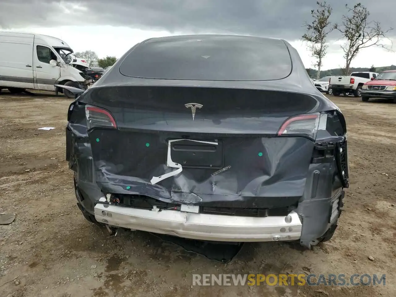 6 fotografías del automóvil dañado 7SAYGDED9SF256291 TESLA MODEL Y 2025