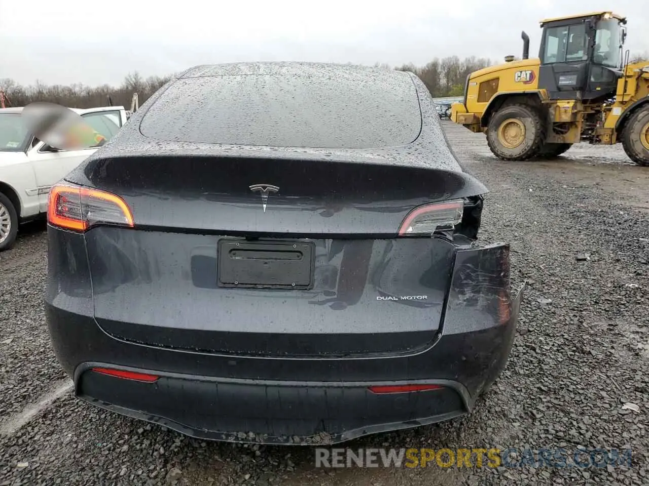 6 fotografías del automóvil dañado 7SAYGDEE1SA353779 TESLA MODEL Y 2025