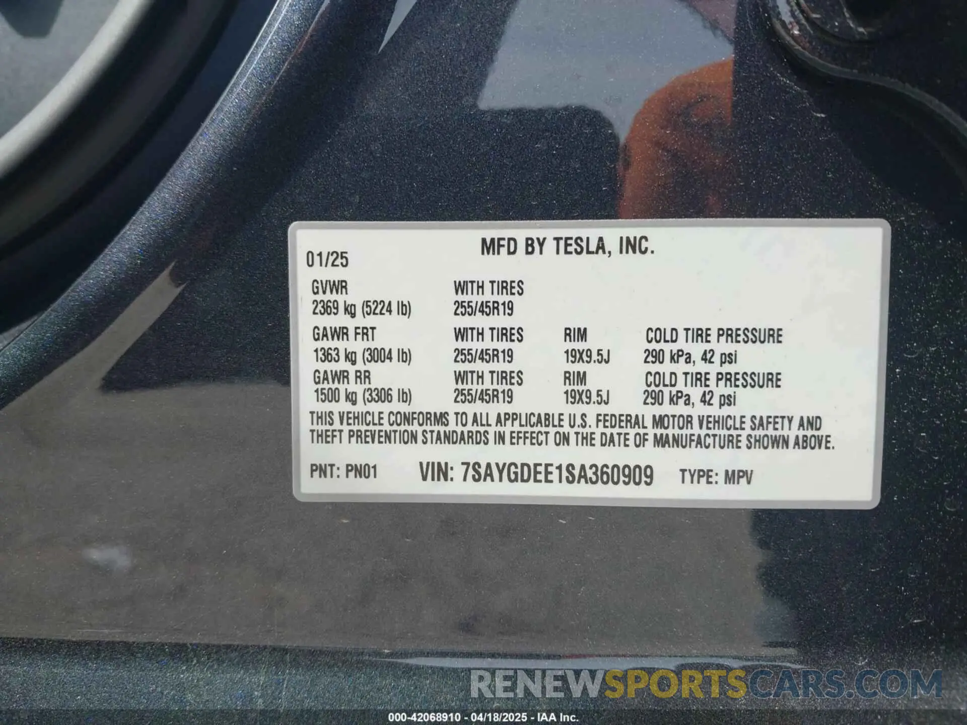 9 fotografías del automóvil dañado 7SAYGDEE1SA360909 TESLA MODEL Y 2025