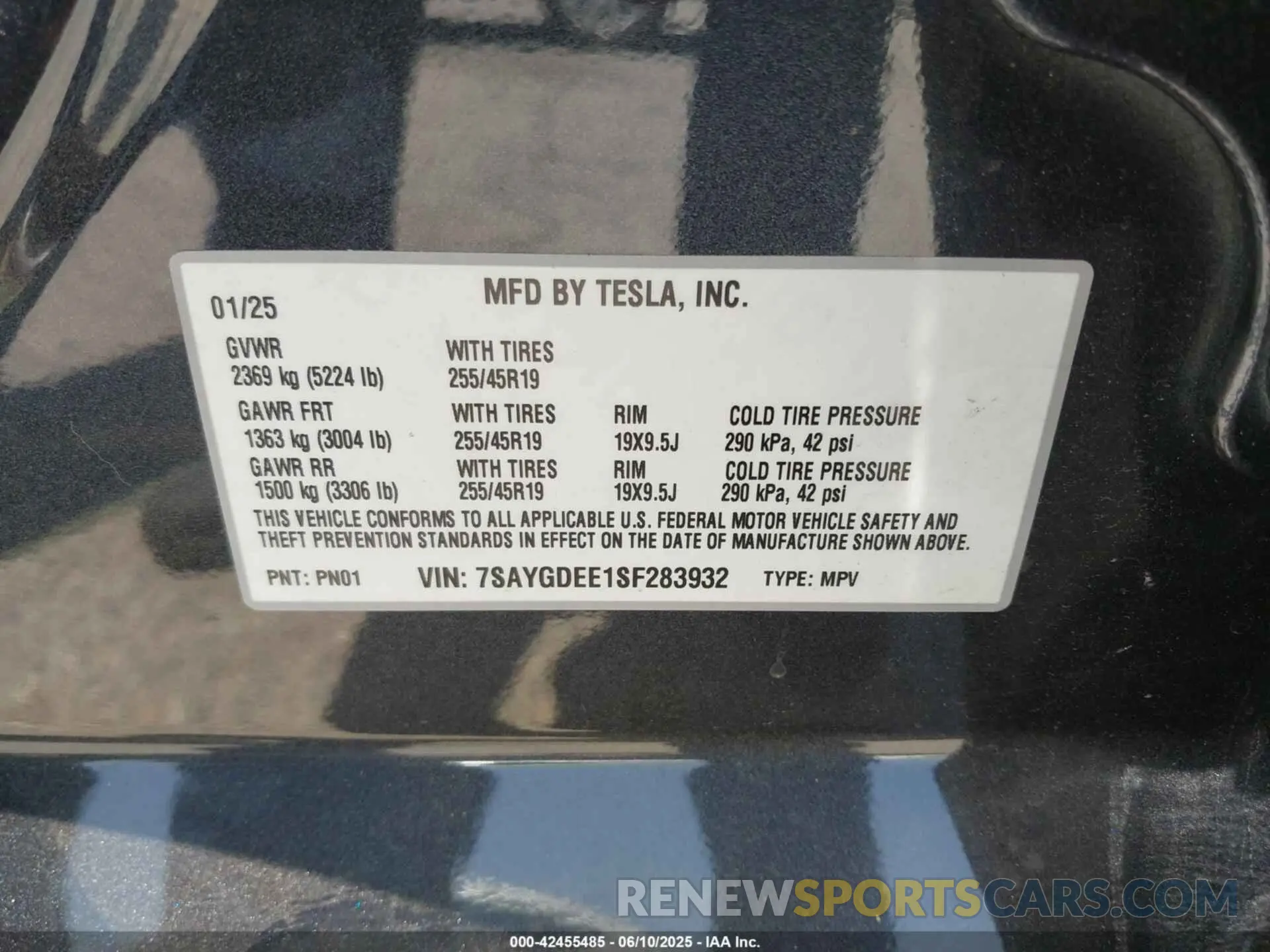9 fotografías del automóvil dañado 7SAYGDEE1SF283932 TESLA MODEL Y 2025