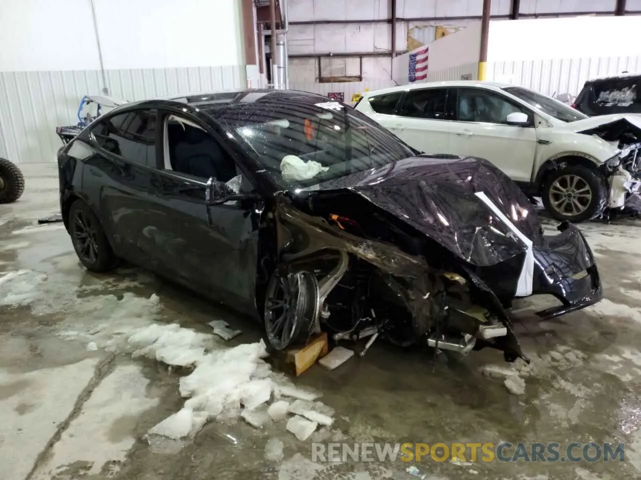 4 fotografías del automóvil dañado 7SAYGDEE3SF265349 TESLA MODEL Y 2025