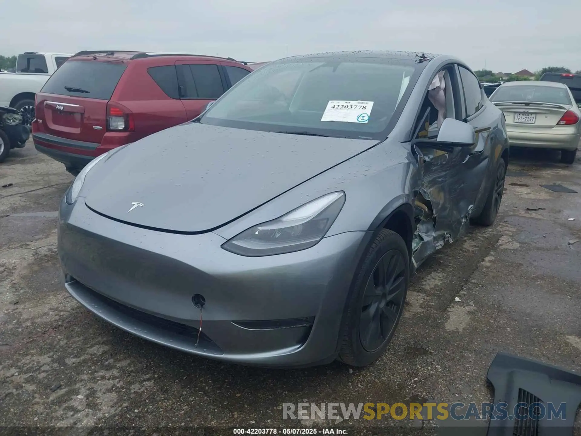 2 fotografías del automóvil dañado 7SAYGDEE5SA348729 TESLA MODEL Y 2025