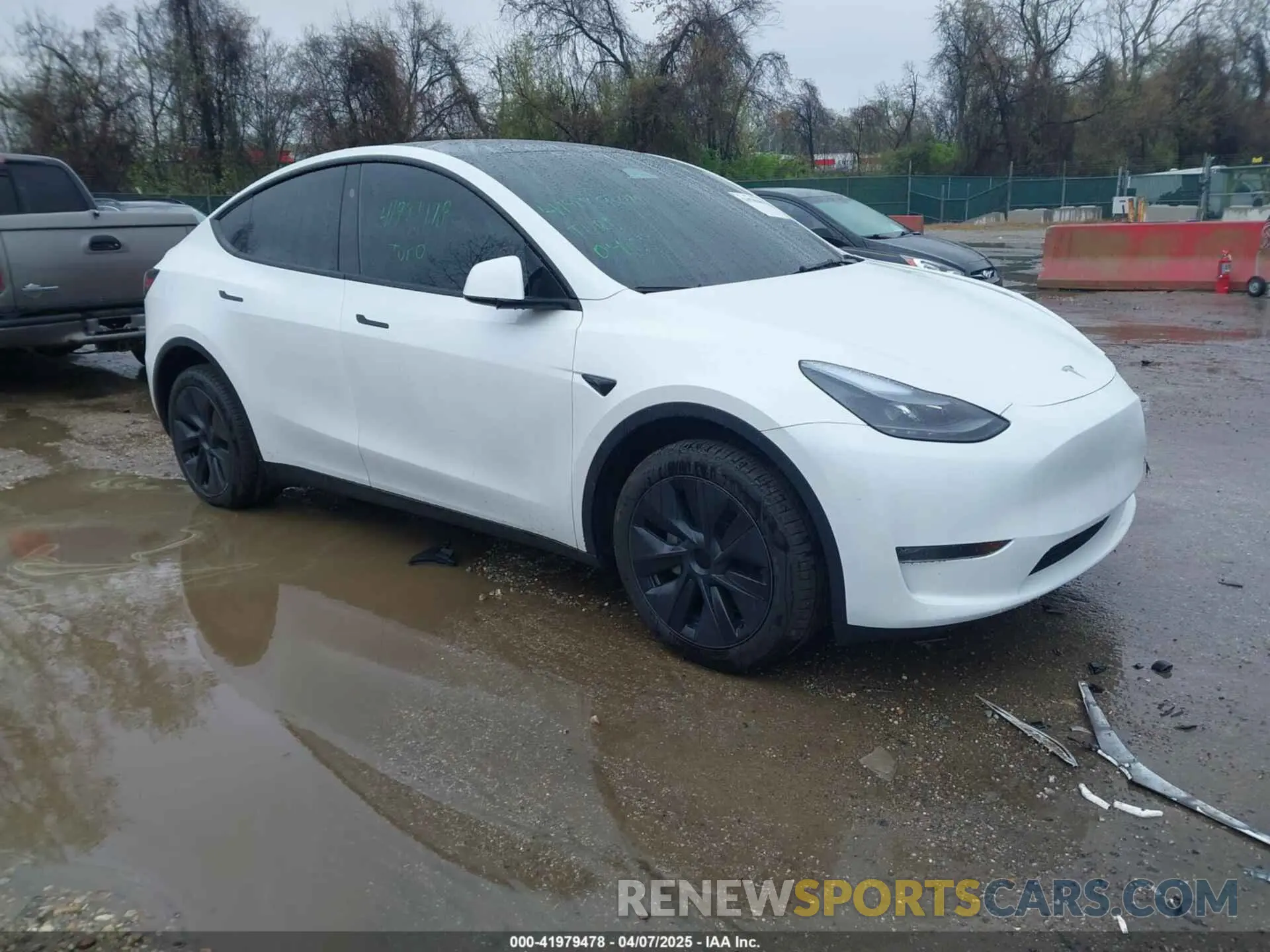 1 fotografías del automóvil dañado 7SAYGDEE5SA355888 TESLA MODEL Y 2025