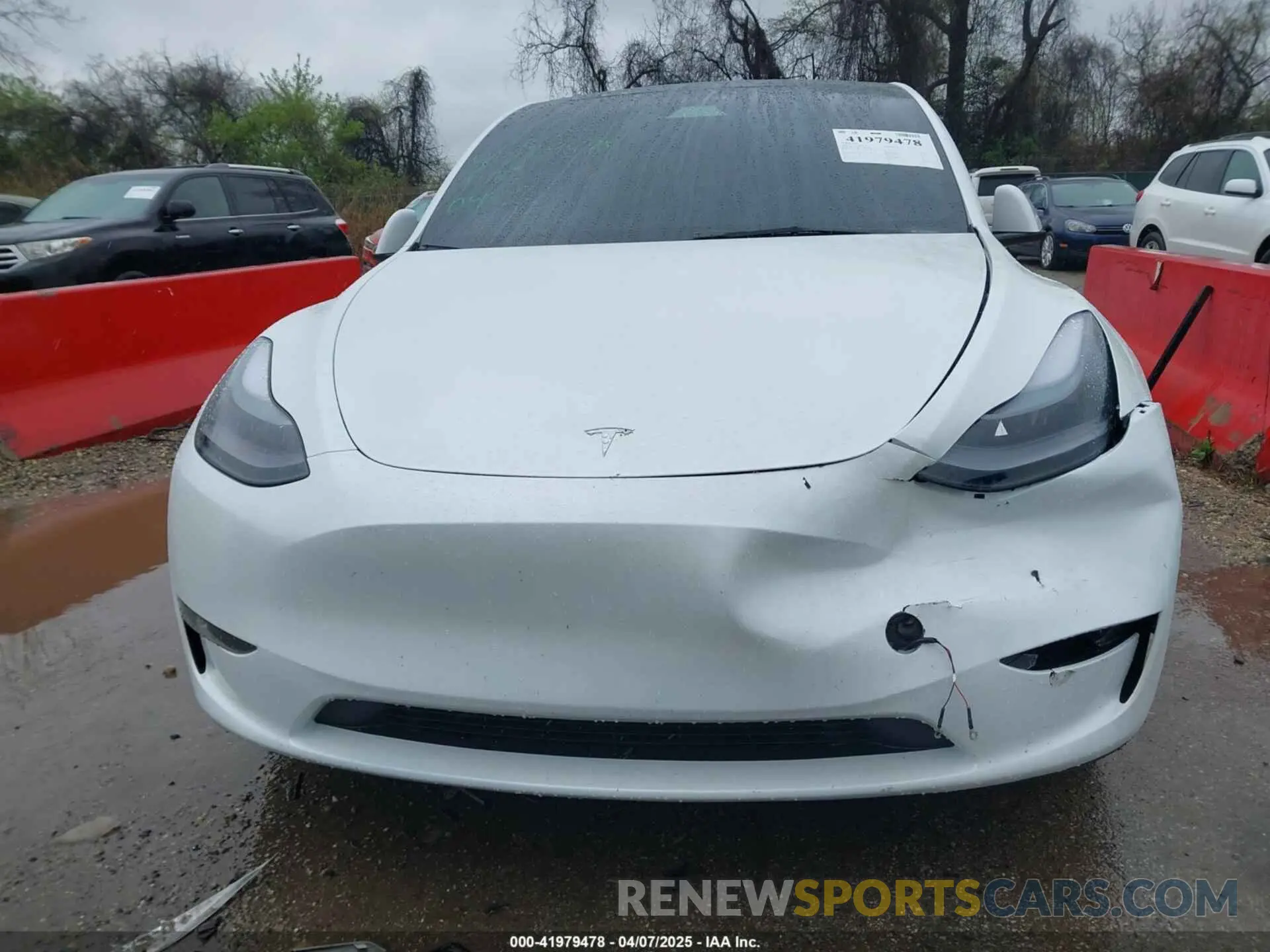 12 fotografías del automóvil dañado 7SAYGDEE5SA355888 TESLA MODEL Y 2025