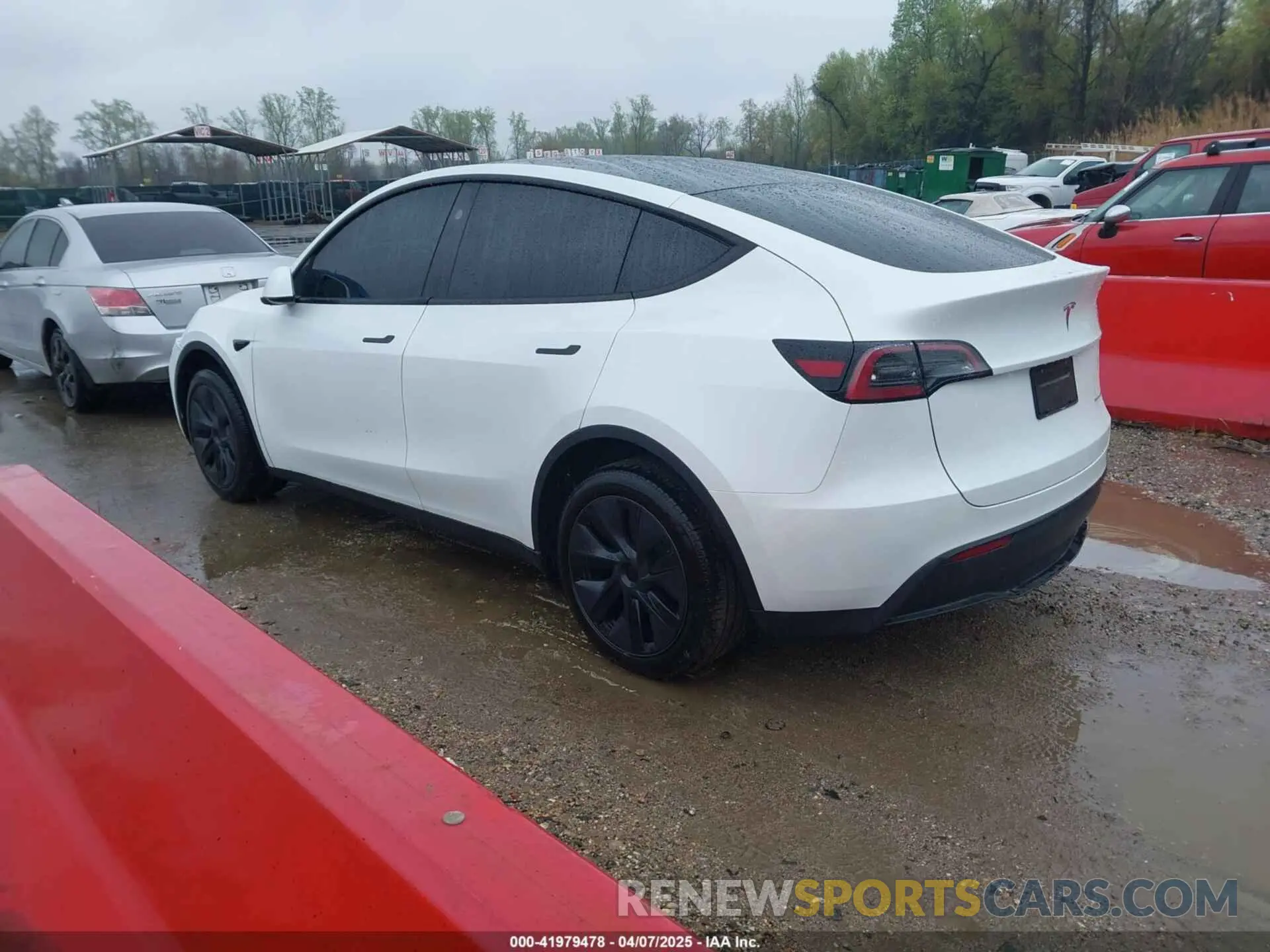 3 fotografías del automóvil dañado 7SAYGDEE5SA355888 TESLA MODEL Y 2025