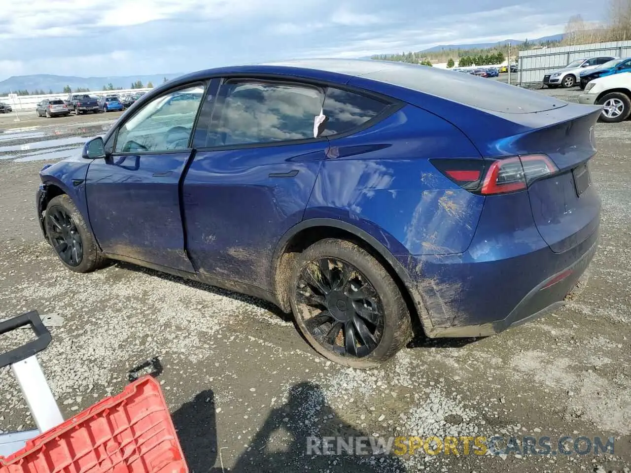 2 fotografías del automóvil dañado 7SAYGDEE5SF249489 TESLA MODEL Y 2025