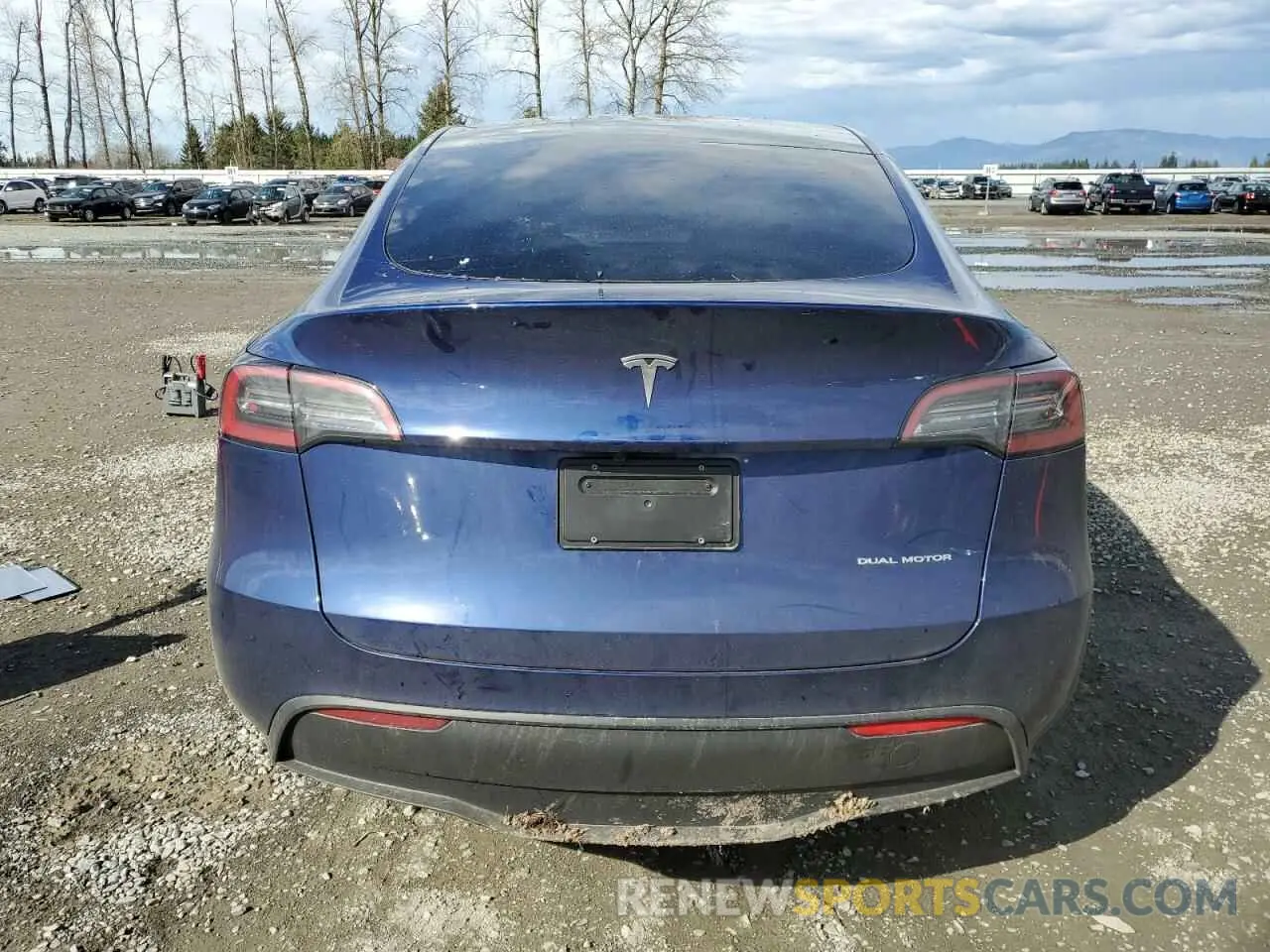 6 fotografías del automóvil dañado 7SAYGDEE5SF249489 TESLA MODEL Y 2025