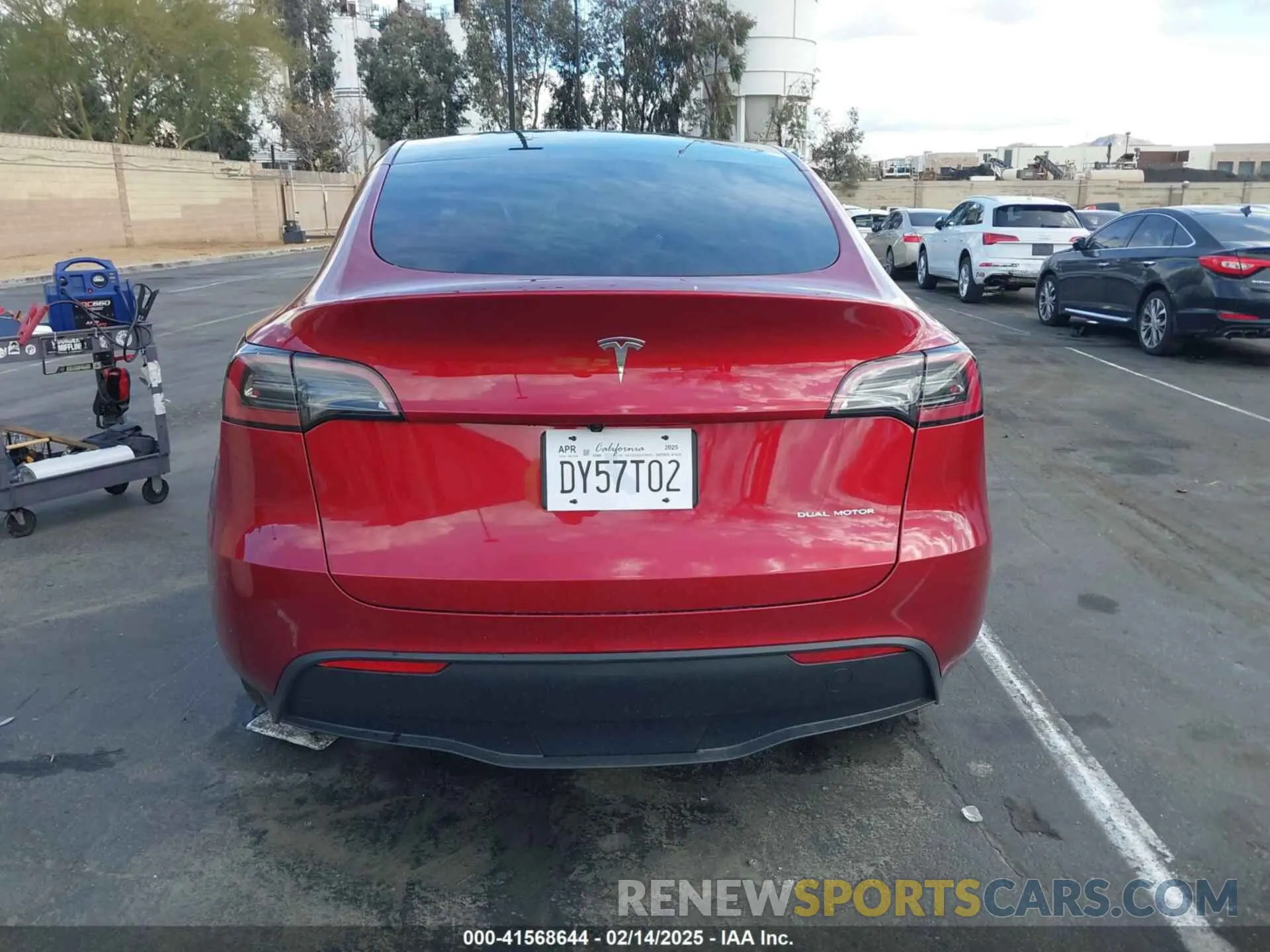 17 fotografías del automóvil dañado 7SAYGDEE5SF283772 TESLA MODEL Y 2025