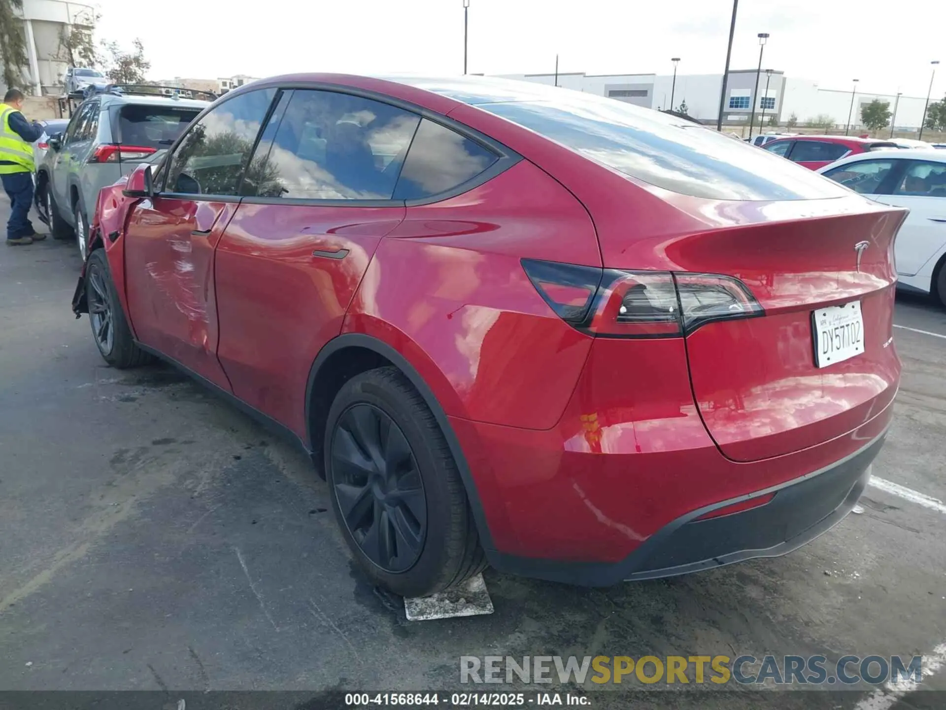 3 fotografías del automóvil dañado 7SAYGDEE5SF283772 TESLA MODEL Y 2025