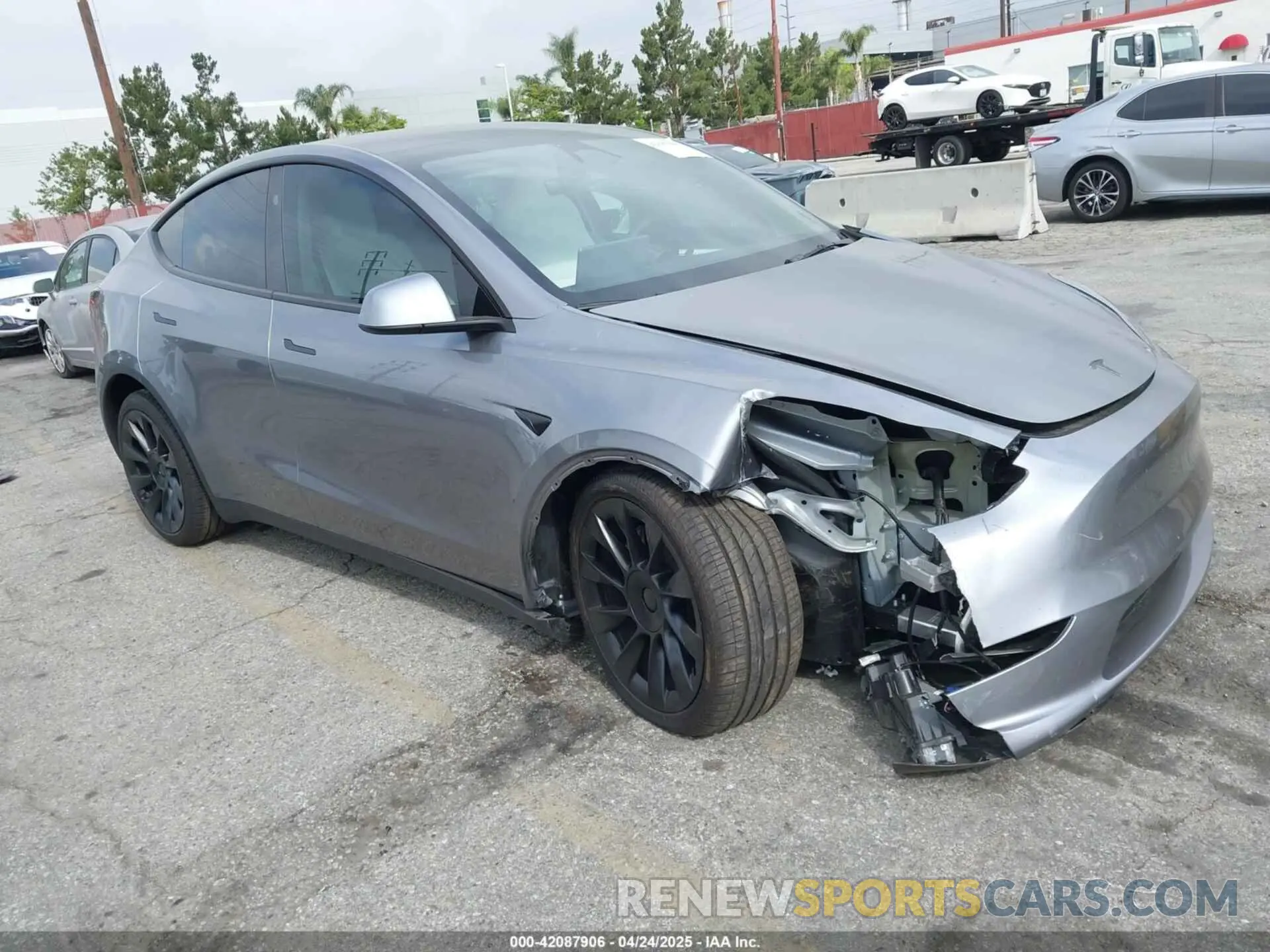 1 fotografías del automóvil dañado 7SAYGDEE7SF247212 TESLA MODEL Y 2025