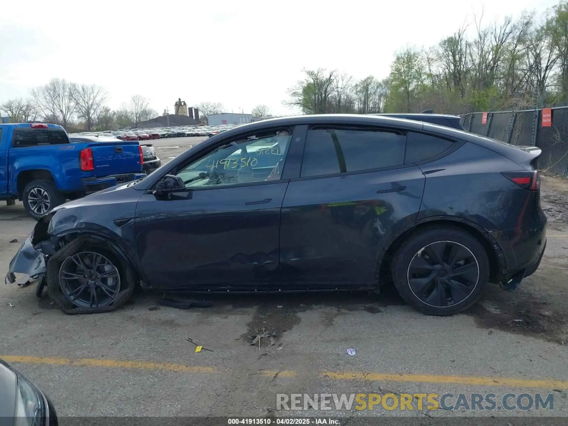 14 fotografías del automóvil dañado 7SAYGDEE7SF287094 TESLA MODEL Y 2025