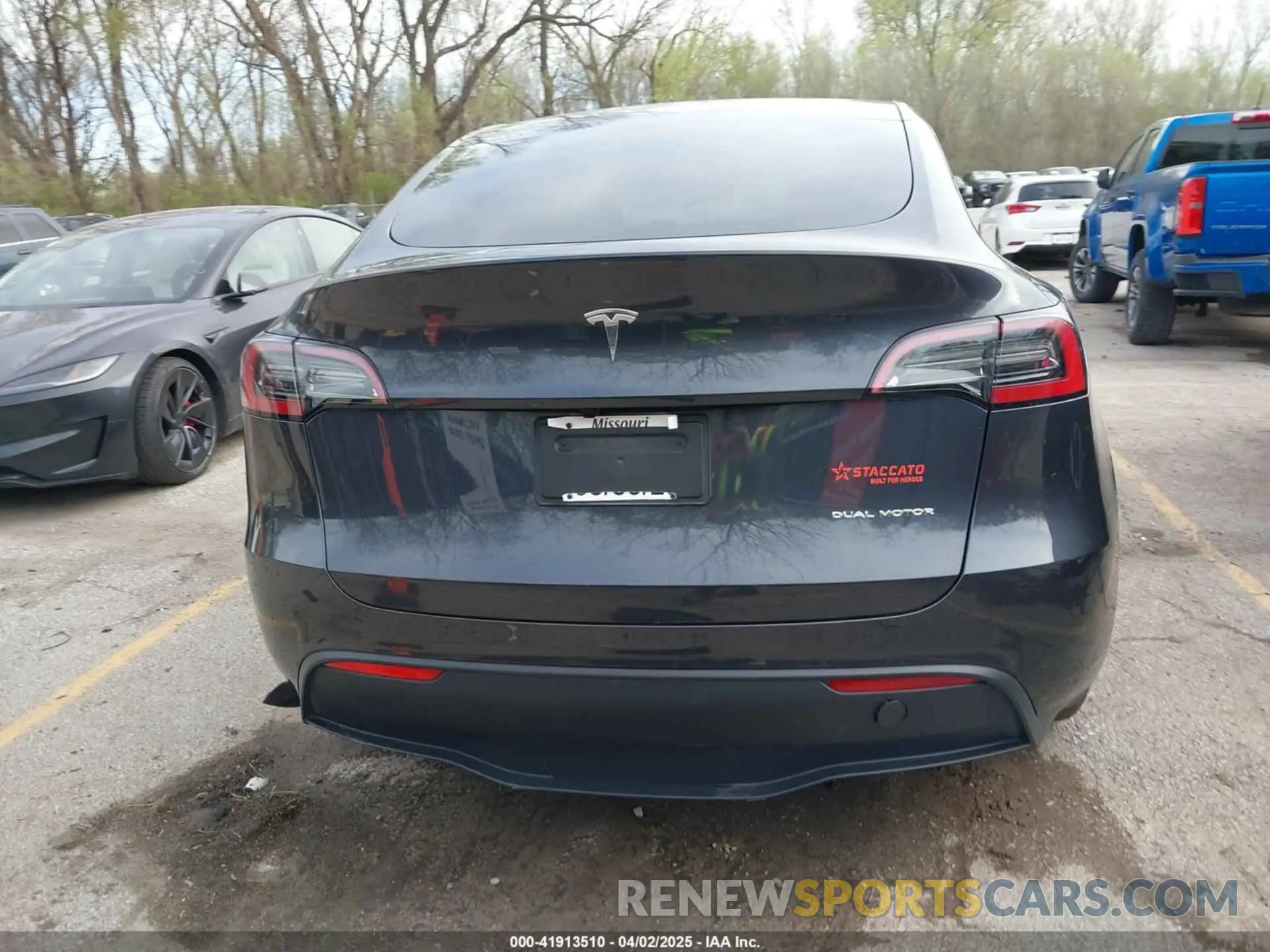 16 fotografías del automóvil dañado 7SAYGDEE7SF287094 TESLA MODEL Y 2025