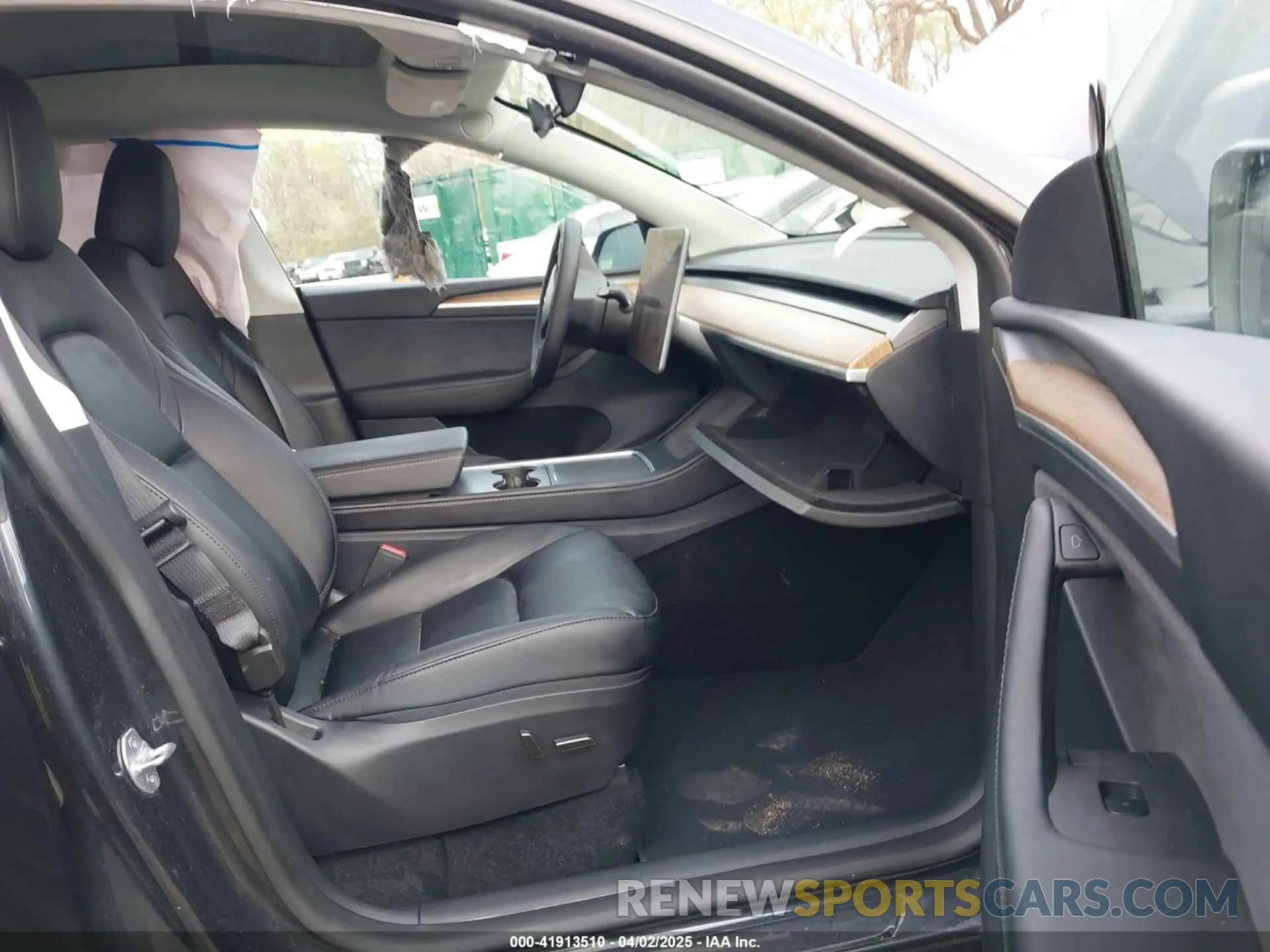 5 fotografías del automóvil dañado 7SAYGDEE7SF287094 TESLA MODEL Y 2025