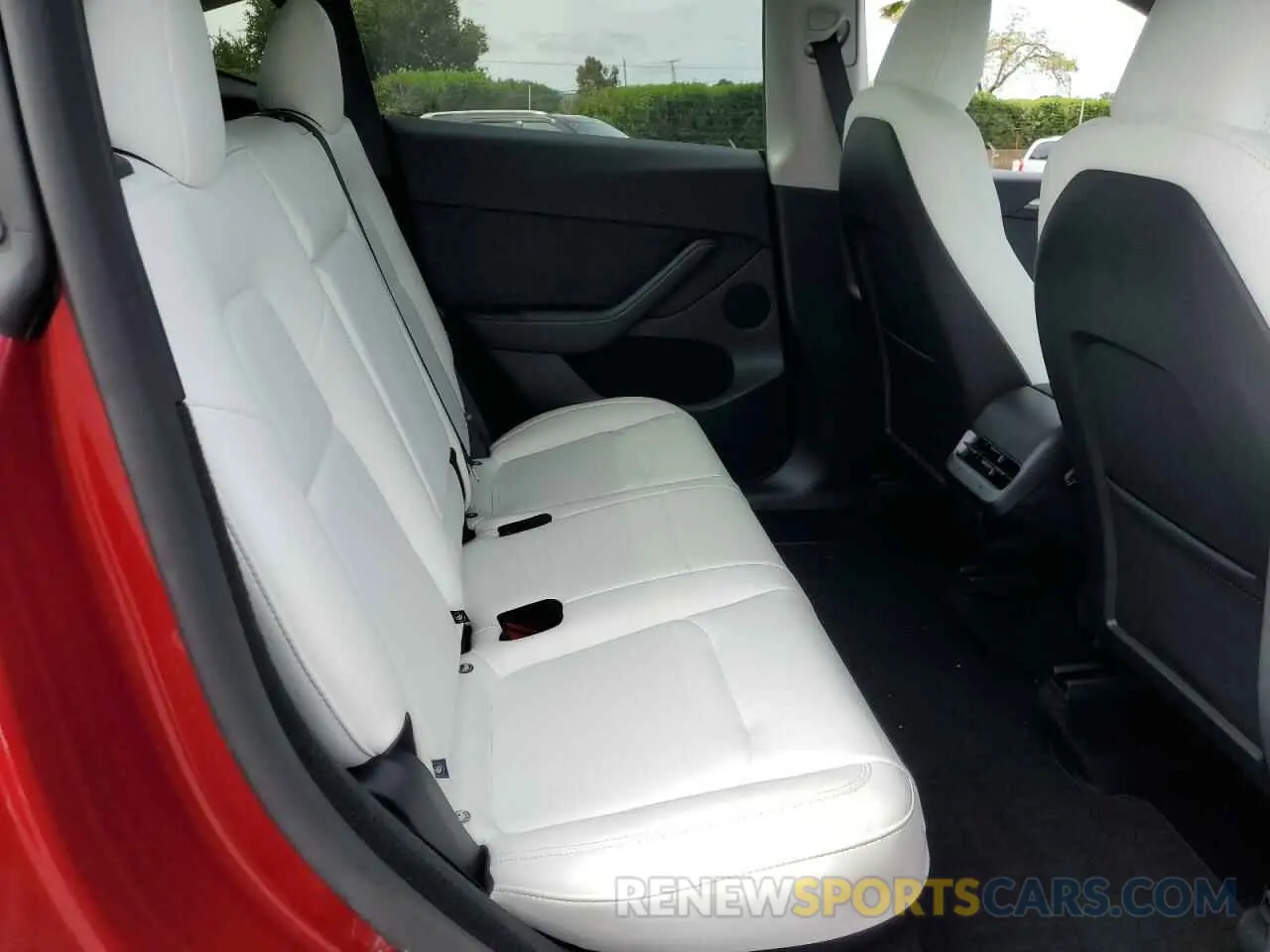 11 fotografías del automóvil dañado 7SAYGDEE8SF235120 TESLA MODEL Y 2025