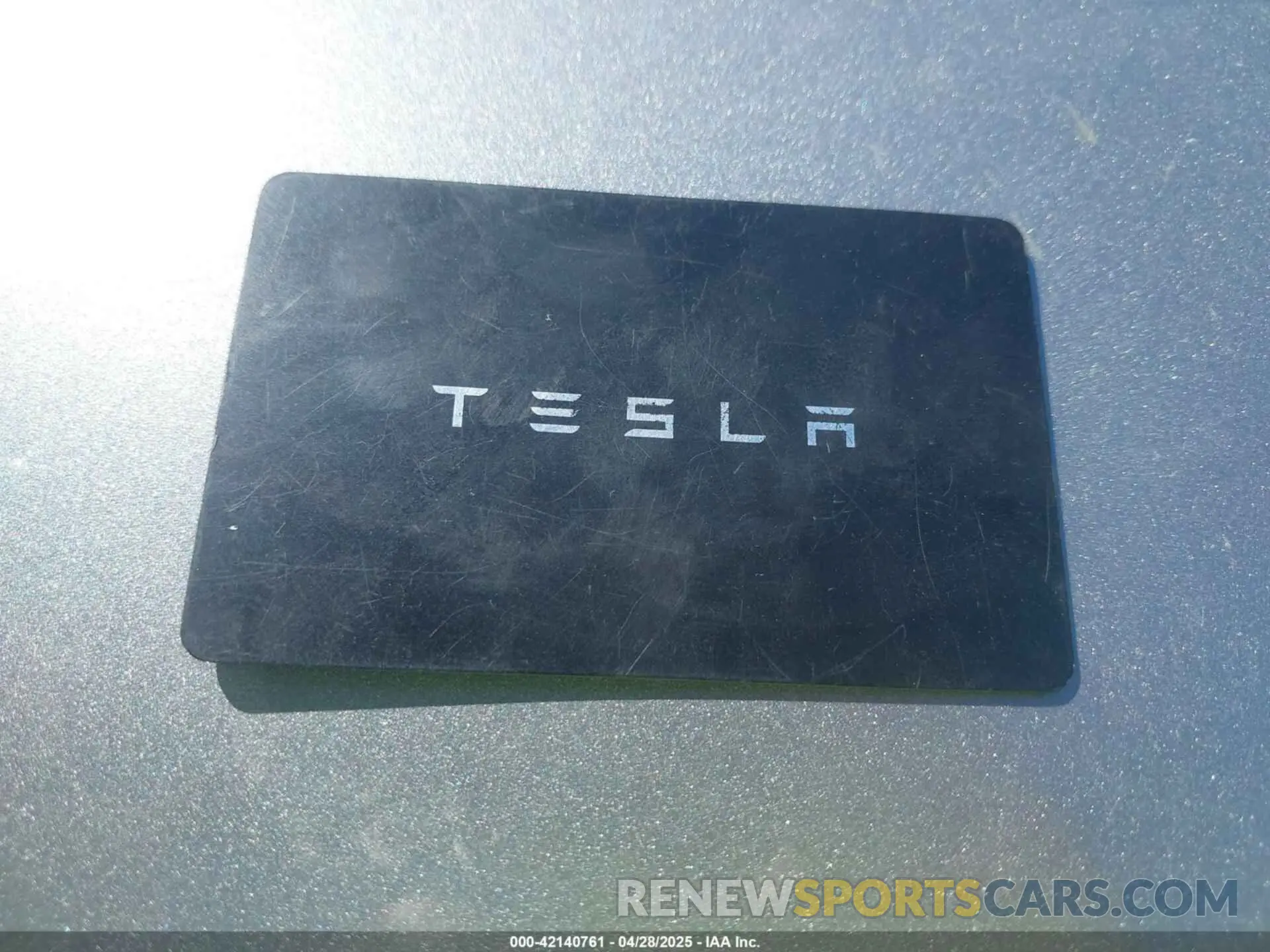11 fotografías del automóvil dañado 7SAYGDEE8SF244254 TESLA MODEL Y 2025