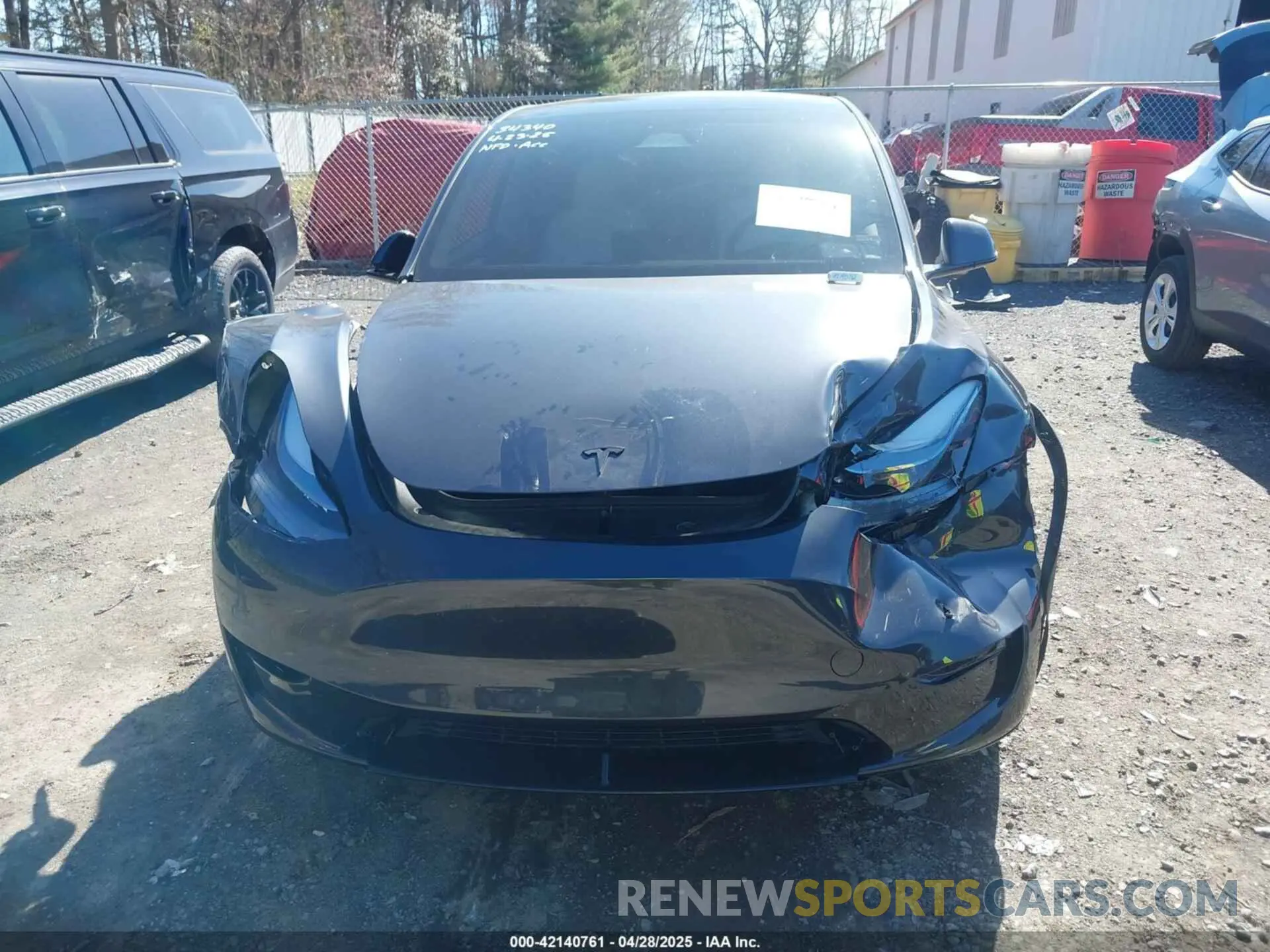 6 fotografías del automóvil dañado 7SAYGDEE8SF244254 TESLA MODEL Y 2025