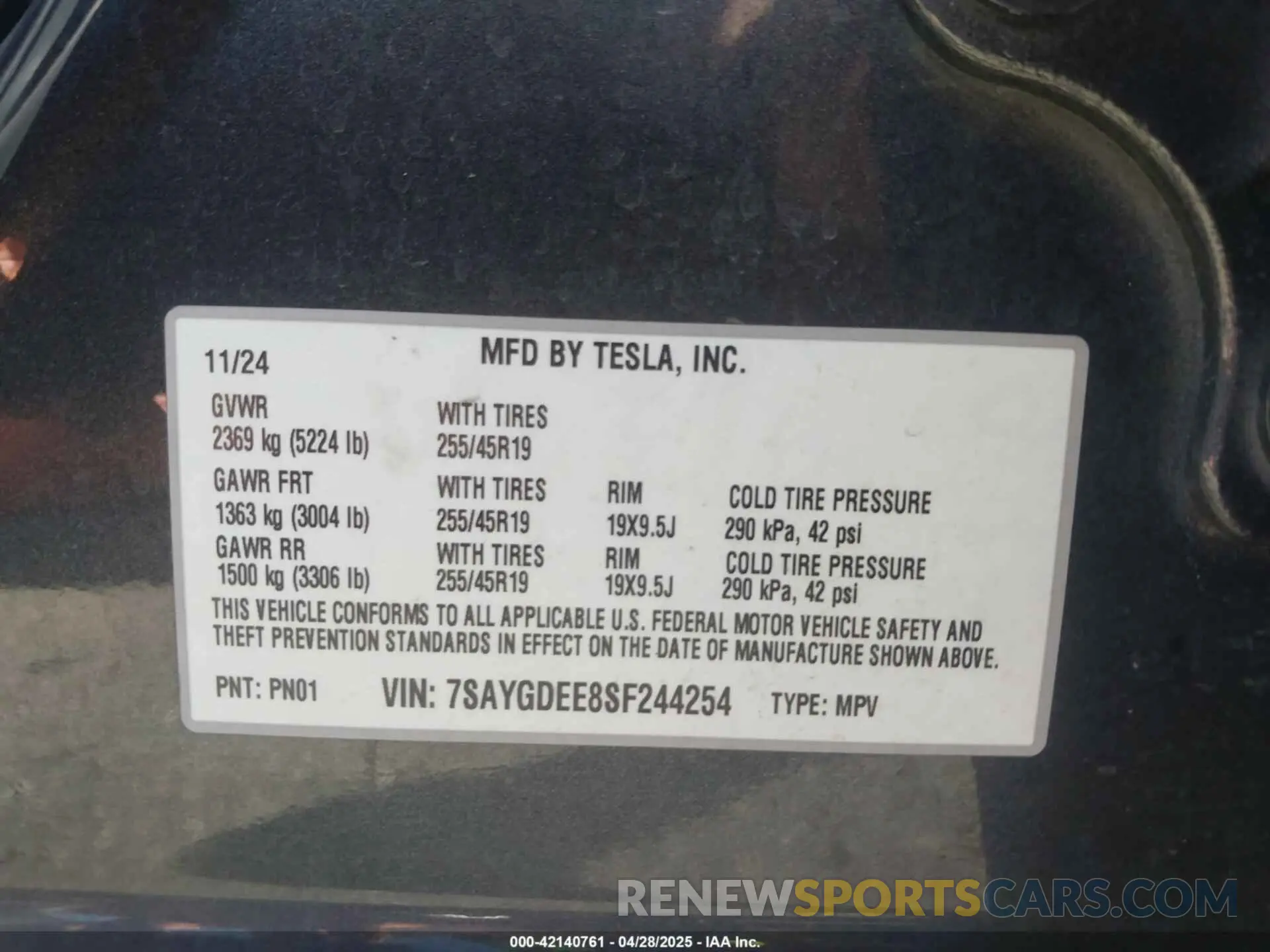 9 fotografías del automóvil dañado 7SAYGDEE8SF244254 TESLA MODEL Y 2025