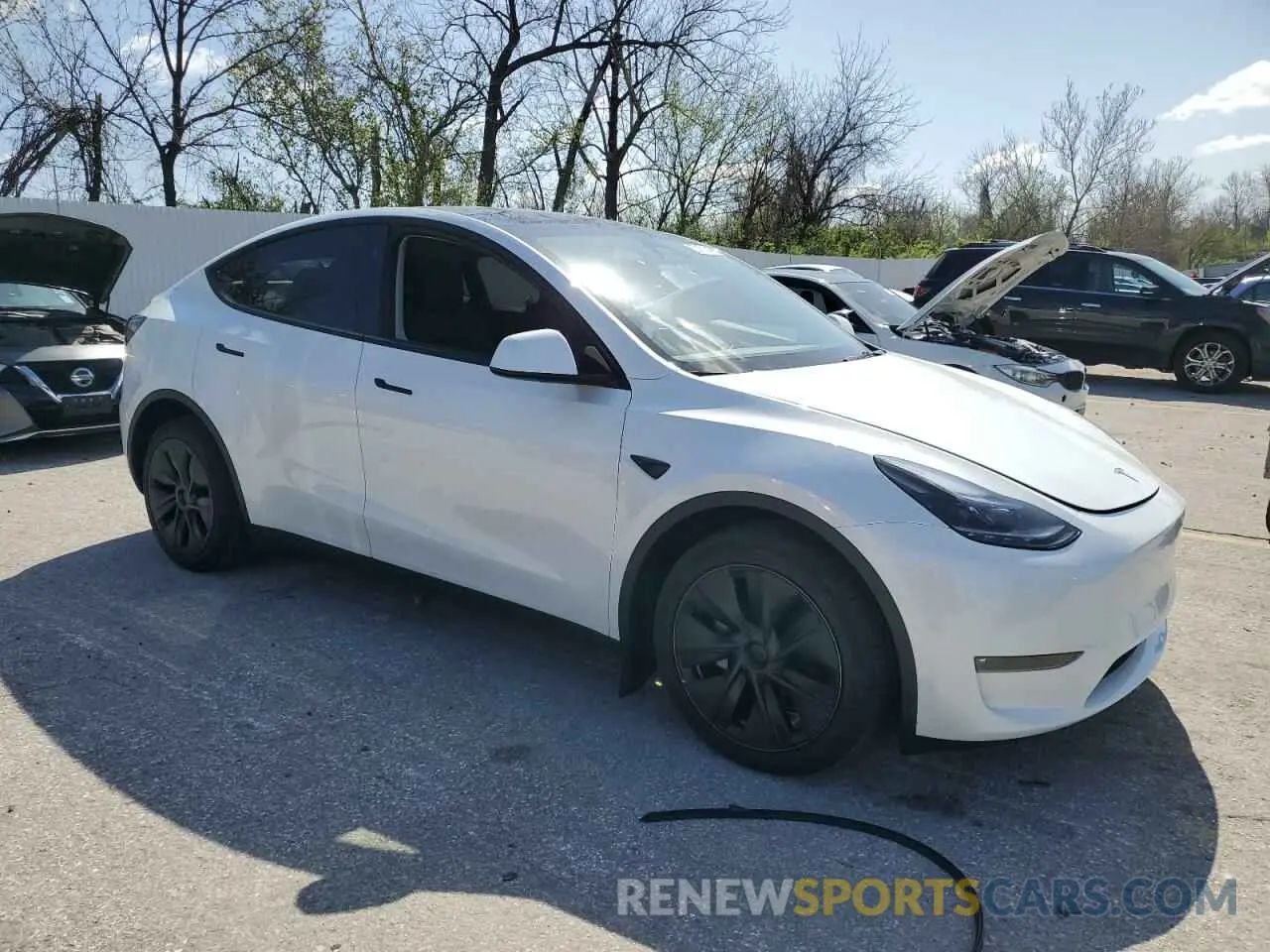 4 fotografías del automóvil dañado 7SAYGDEE9SF224403 TESLA MODEL Y 2025