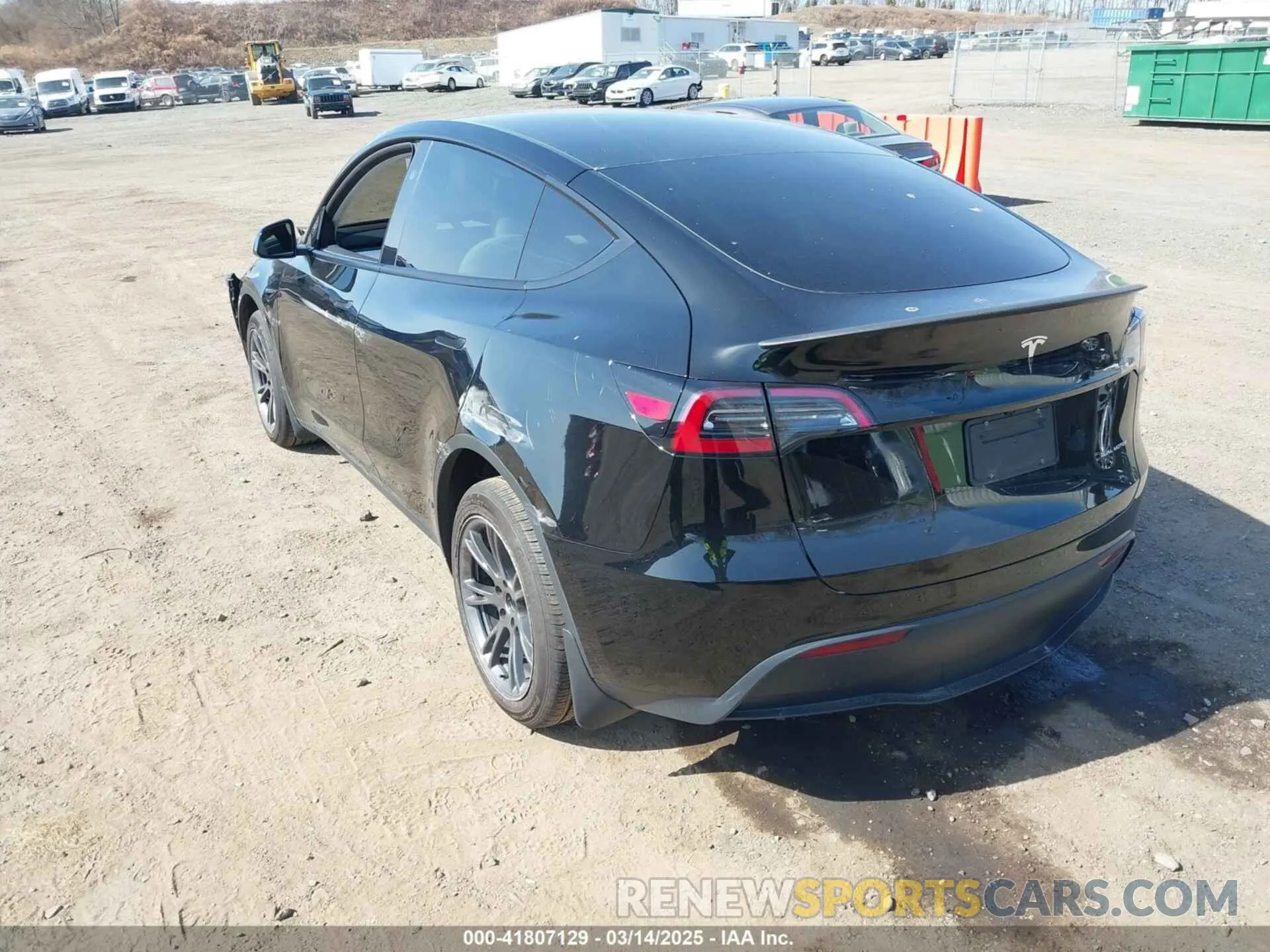 3 fotografías del automóvil dañado 7SAYGDEEXSF267888 TESLA MODEL Y 2025