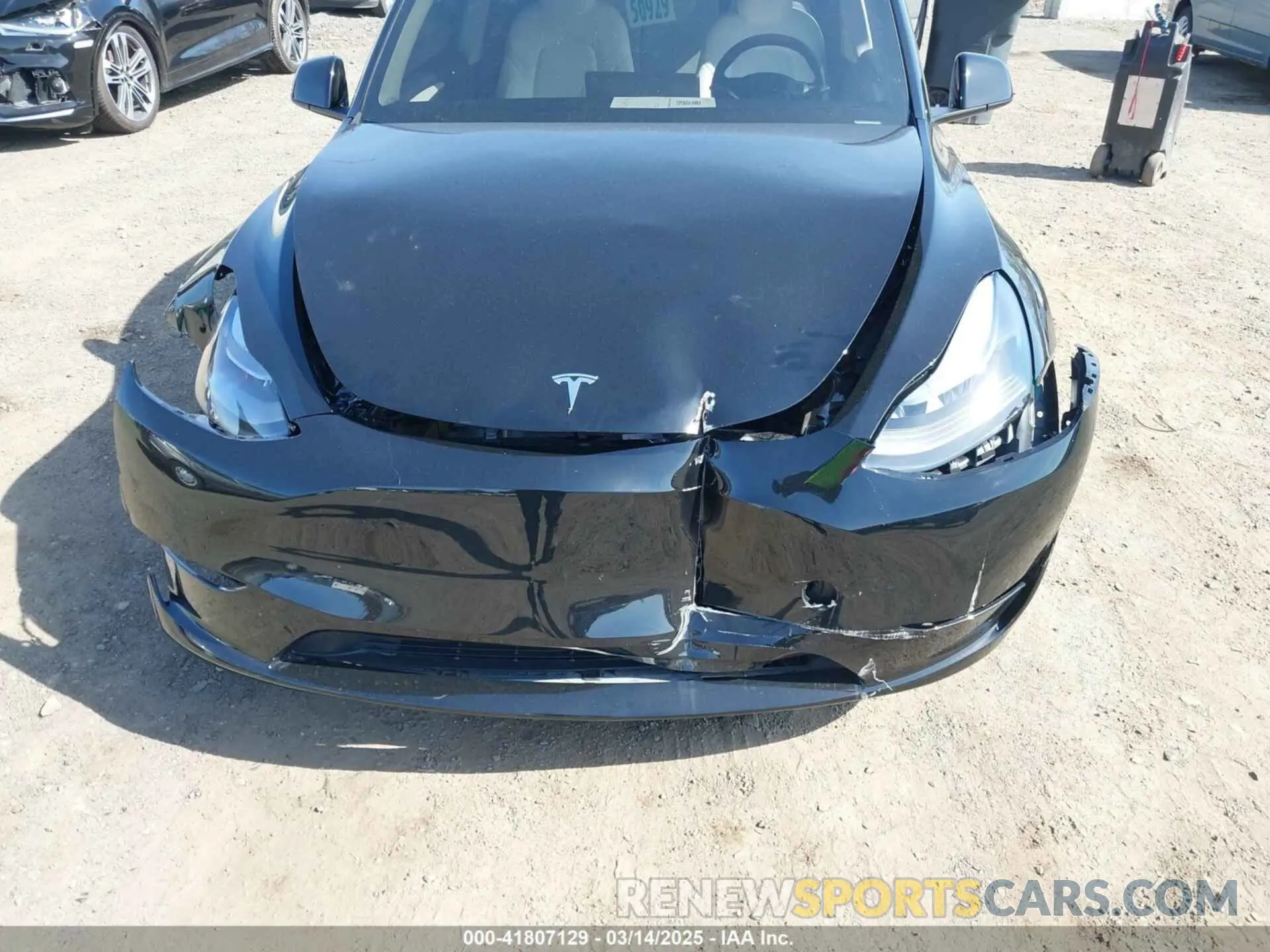 6 fotografías del automóvil dañado 7SAYGDEEXSF267888 TESLA MODEL Y 2025
