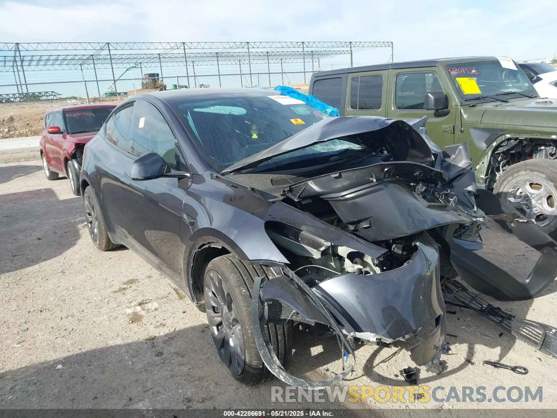 1 fotografías del automóvil dañado 7SAYGDEF2SA366176 TESLA MODEL Y 2025