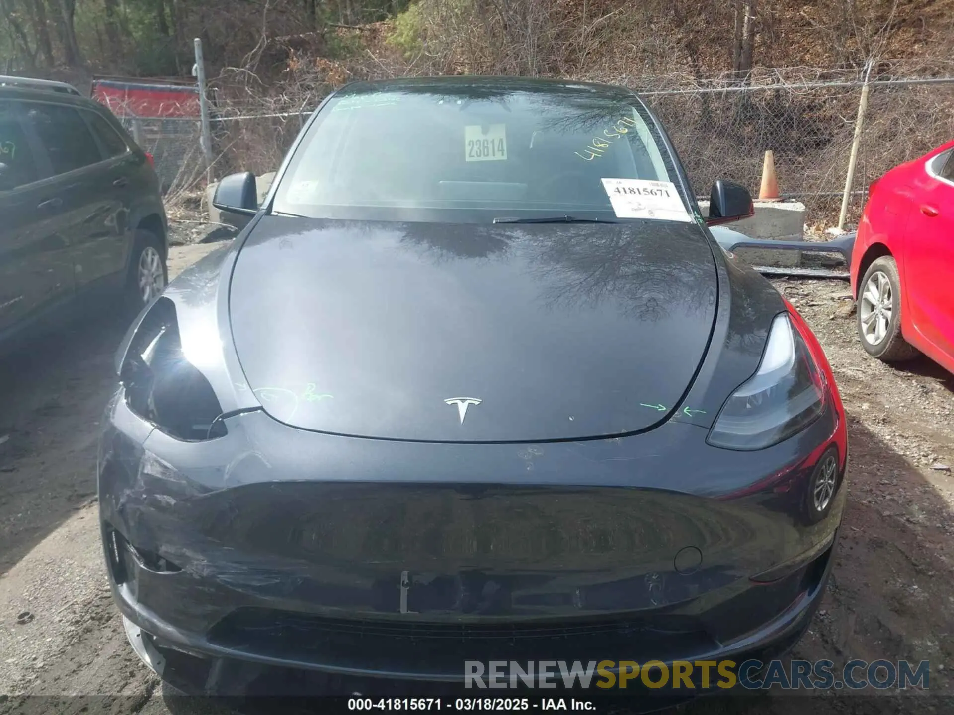 13 fotografías del automóvil dañado 7SAYGDEF4SA344146 TESLA MODEL Y 2025