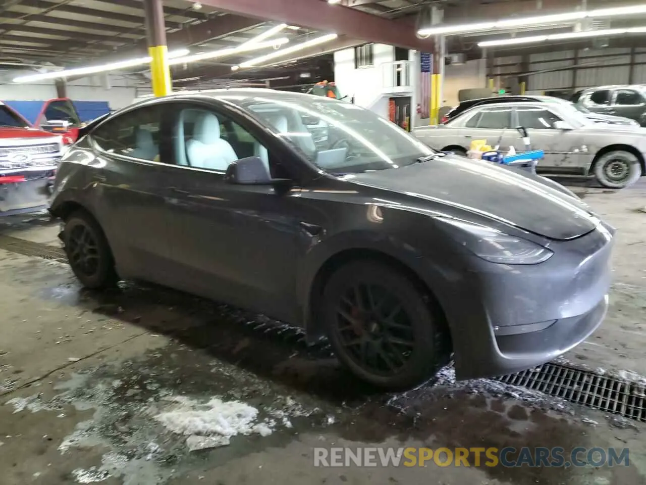 4 fotografías del automóvil dañado 7SAYGDEF4SA346883 TESLA MODEL Y 2025