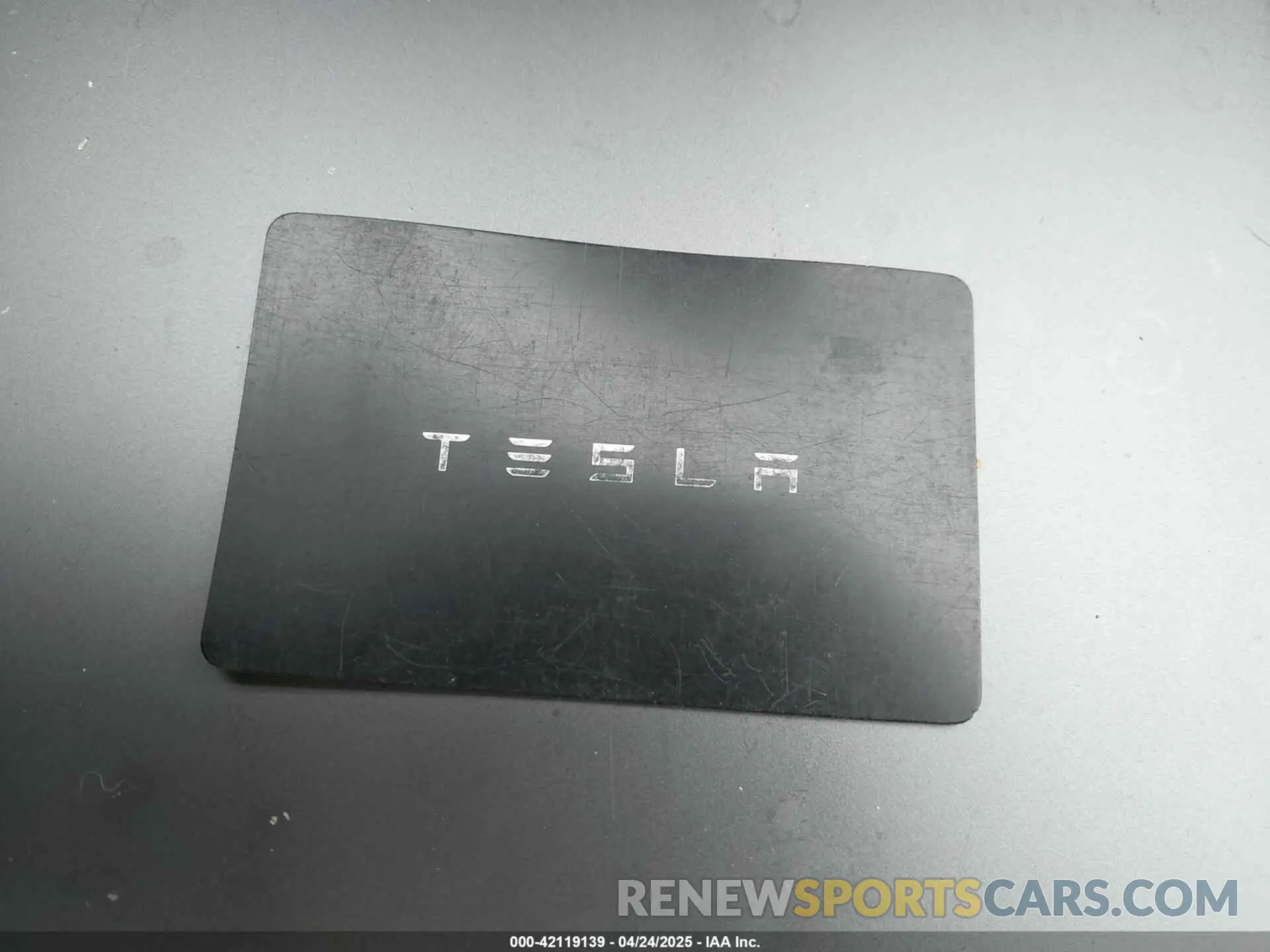 11 fotografías del automóvil dañado 7SAYGDEFXSF231966 TESLA MODEL Y 2025