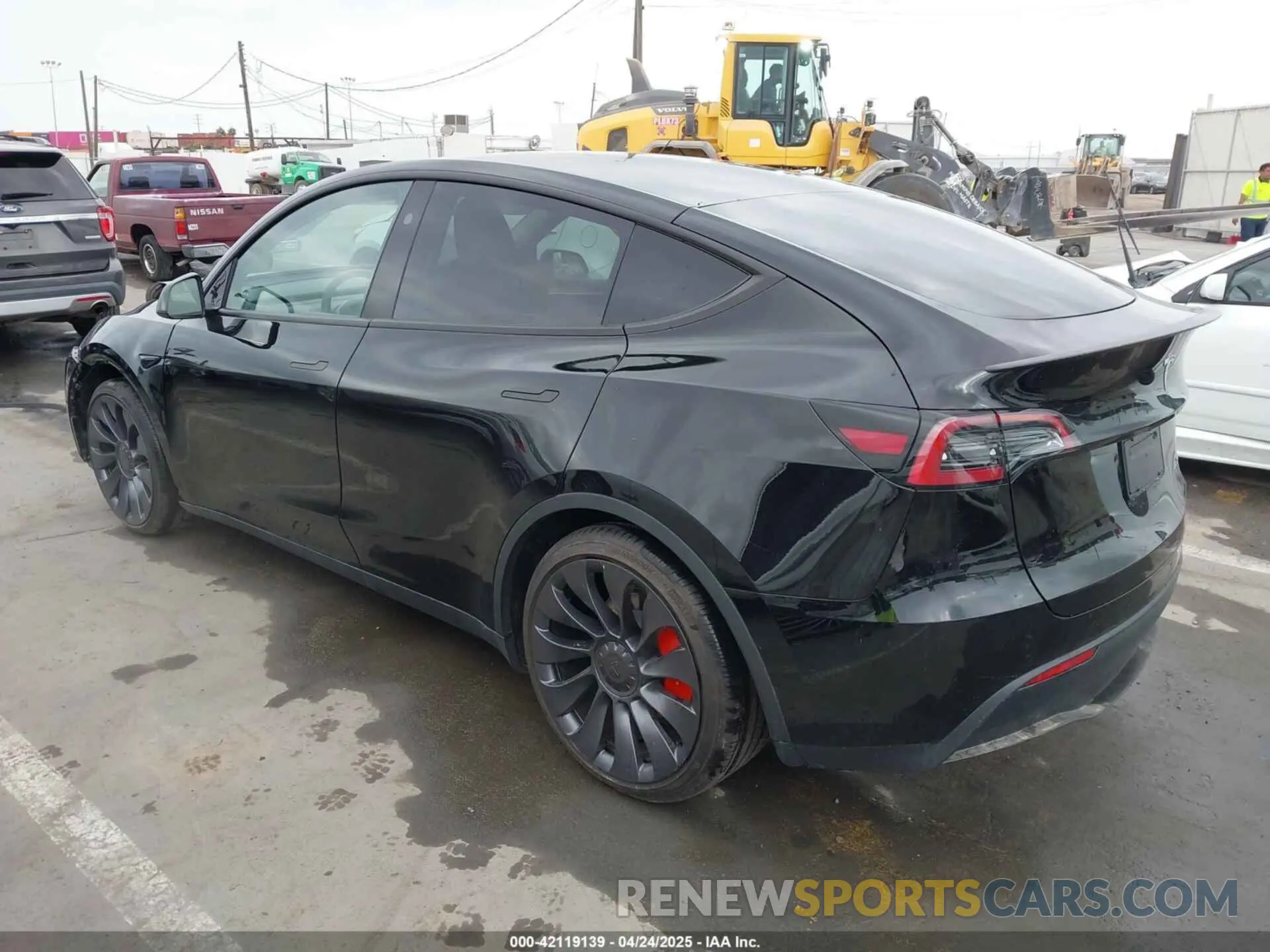 3 fotografías del automóvil dañado 7SAYGDEFXSF231966 TESLA MODEL Y 2025