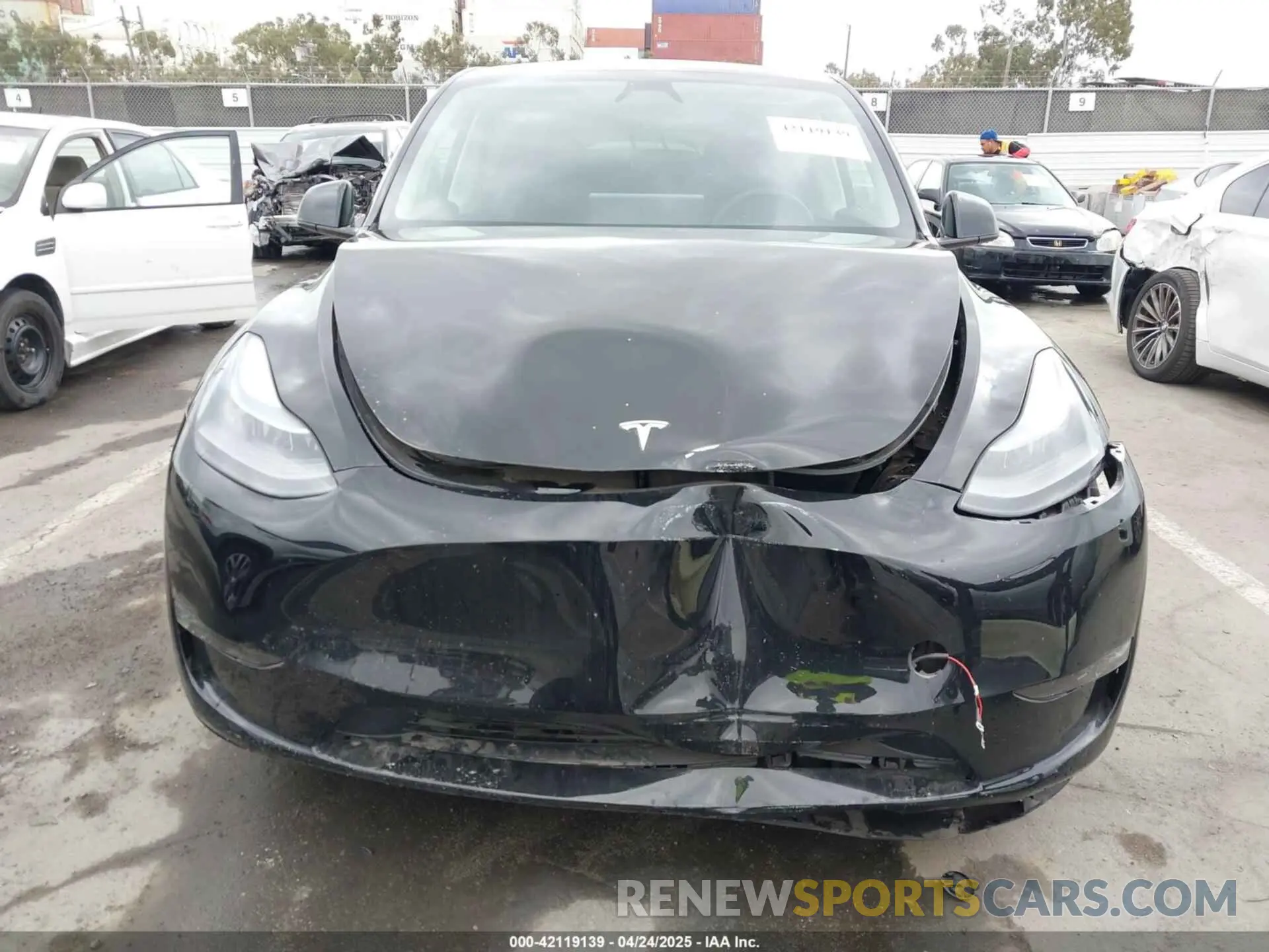 6 fotografías del automóvil dañado 7SAYGDEFXSF231966 TESLA MODEL Y 2025