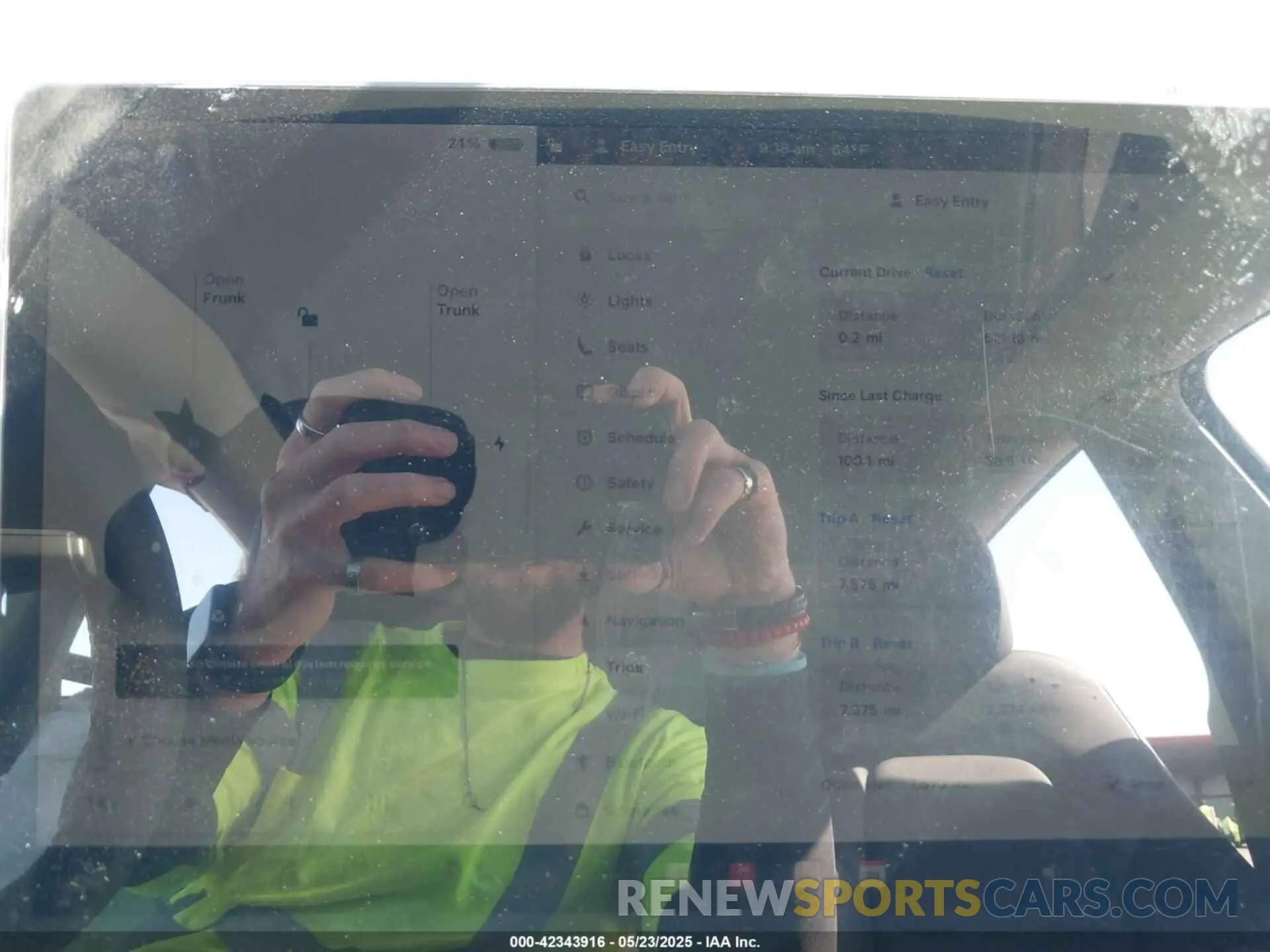 18 fotografías del automóvil dañado 7SAYGDEFXSF261145 TESLA MODEL Y 2025