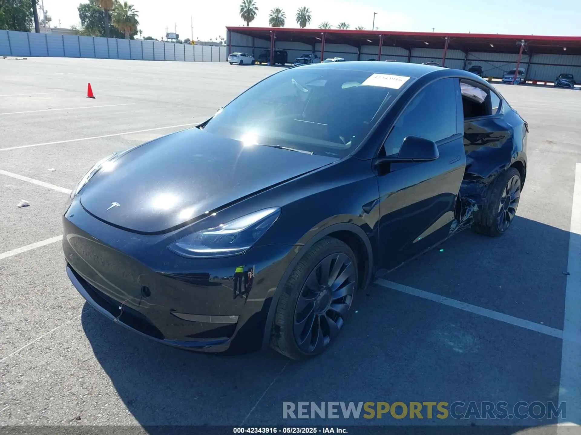 2 fotografías del automóvil dañado 7SAYGDEFXSF261145 TESLA MODEL Y 2025