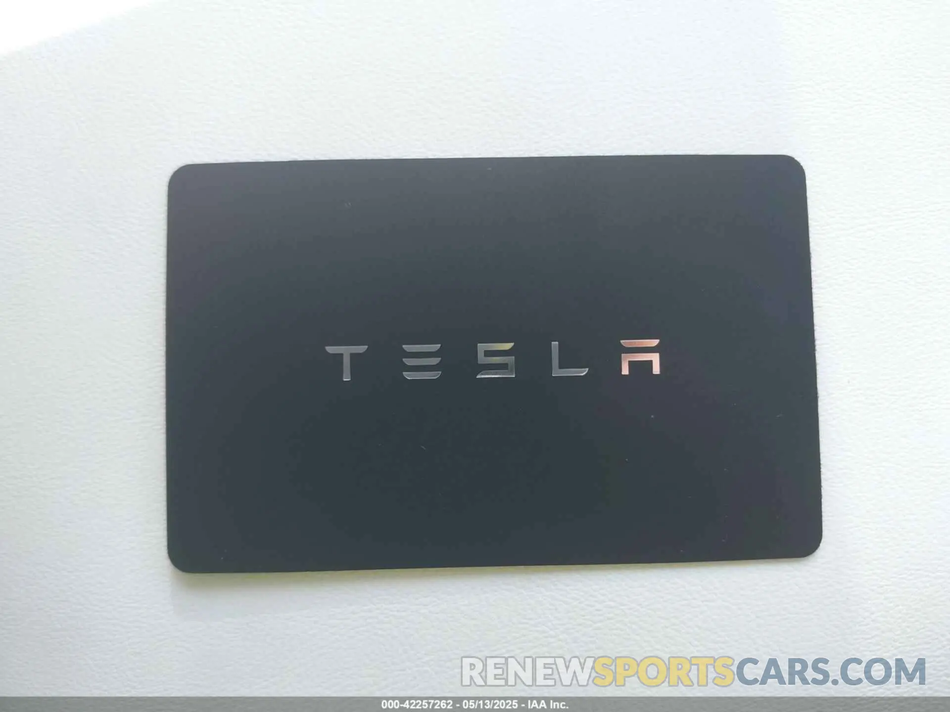 11 fotografías del automóvil dañado 7SAYGDEFXSF309548 TESLA MODEL Y 2025