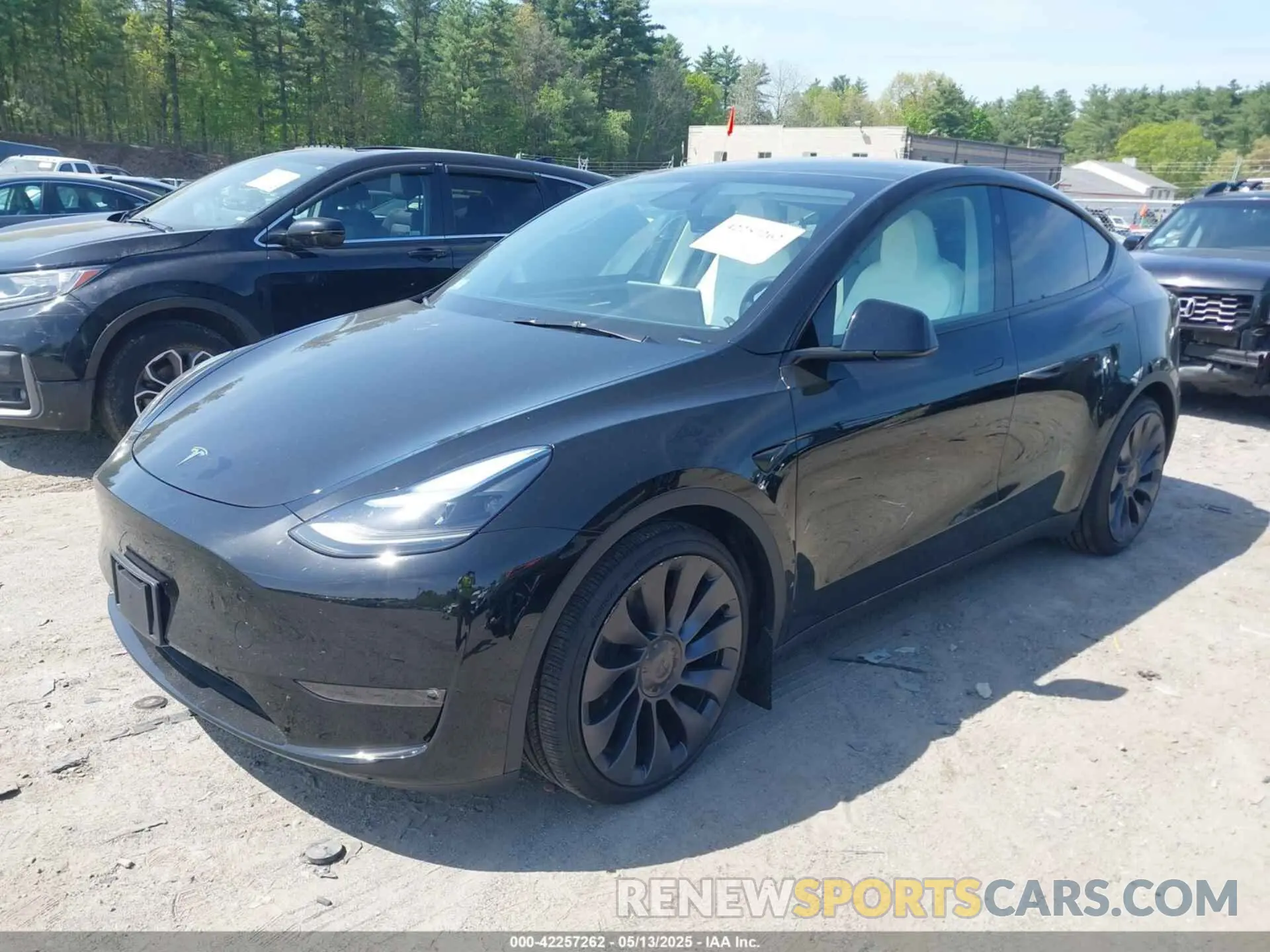 2 fotografías del automóvil dañado 7SAYGDEFXSF309548 TESLA MODEL Y 2025