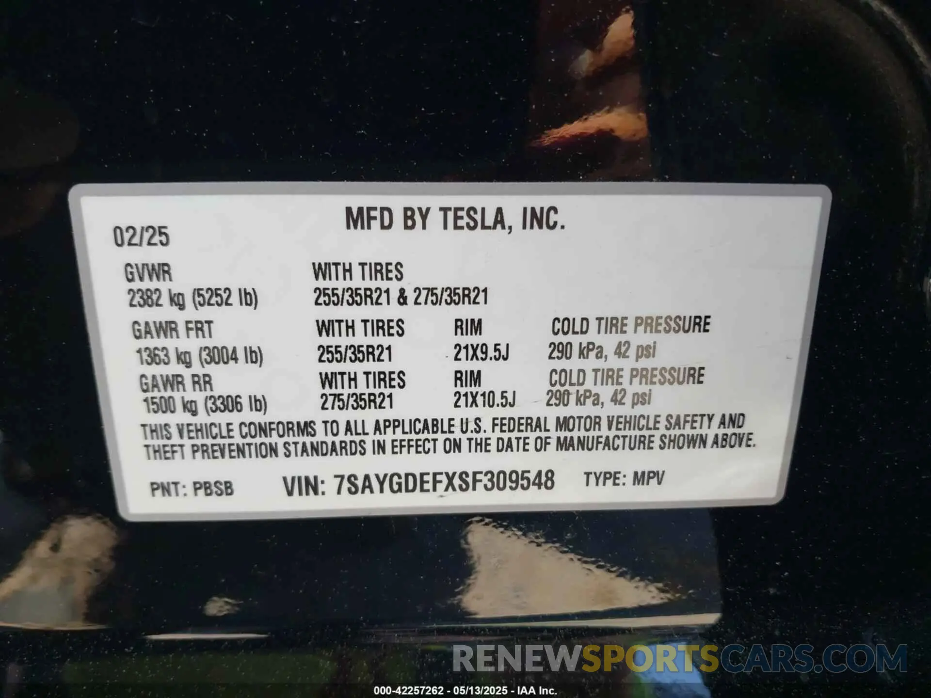 9 fotografías del automóvil dañado 7SAYGDEFXSF309548 TESLA MODEL Y 2025