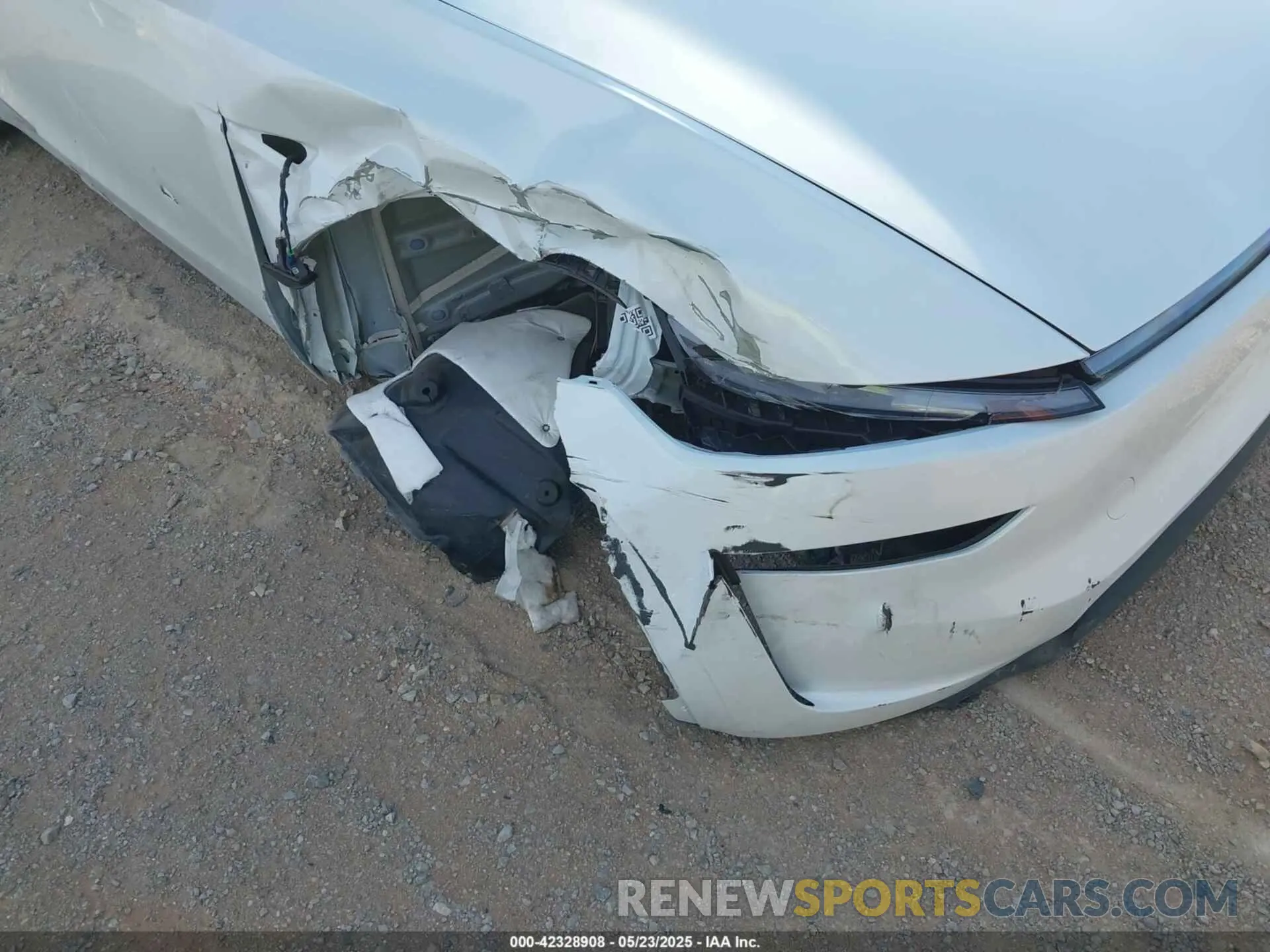6 fotografías del automóvil dañado 7SAYGDEE2TA385254 TESLA MODEL Y 2026
